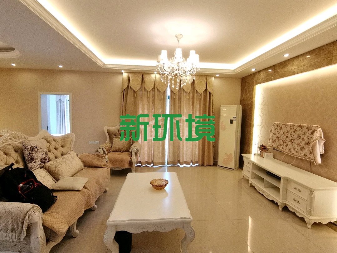 天门壹号 4室2厅2卫 75.8万 天门壹号 4室2厅2卫 75.8万客厅