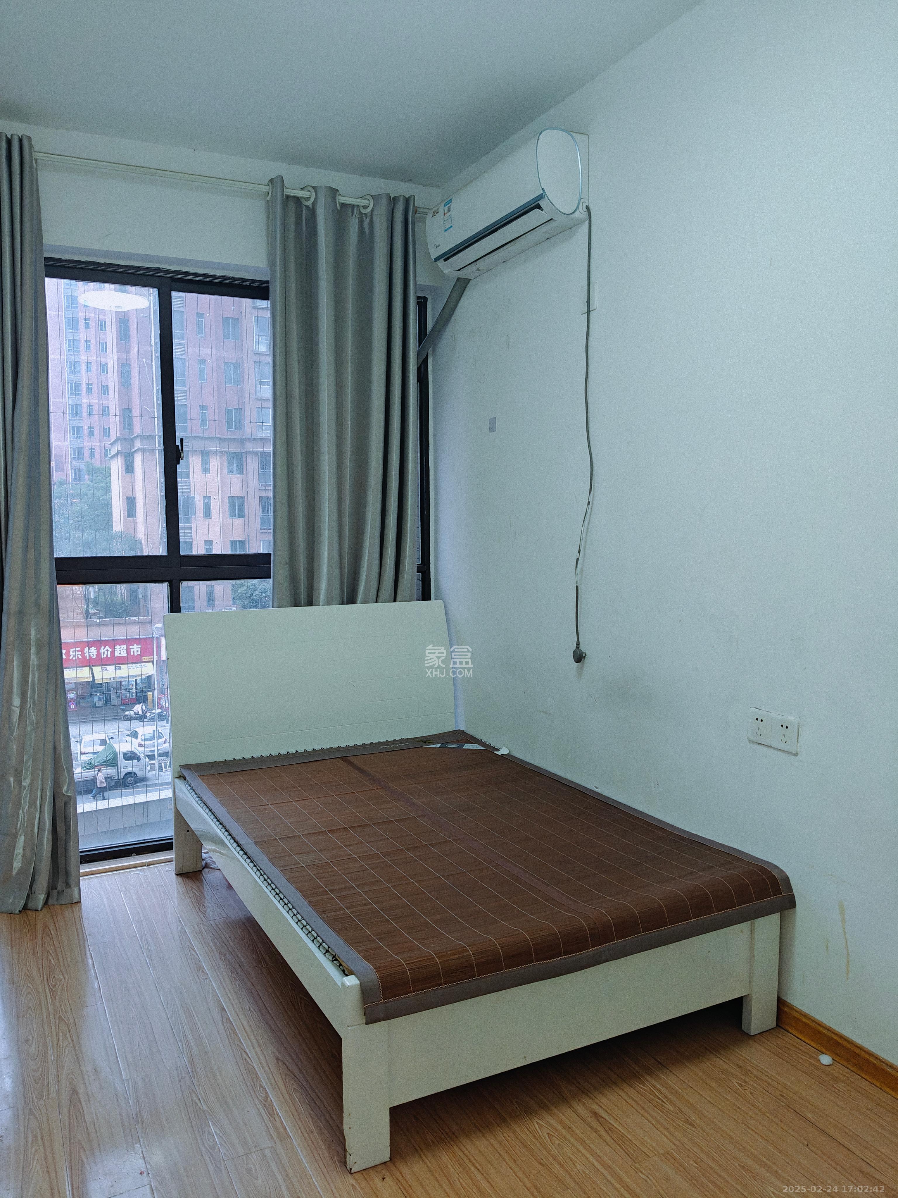 乾源国际 3室1厅2卫 1800.0元/月 乾源国际 3室1厅2卫 1800.0元/月室内图