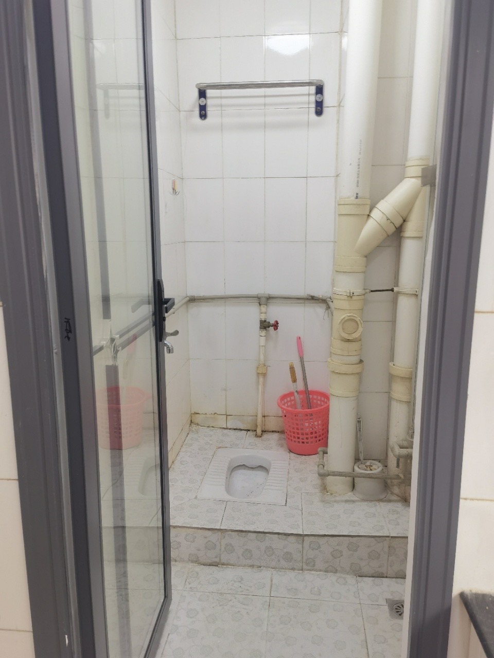 和平城市广场  1室1厅1卫    22.8万 和平城市广场  1室1厅1卫    22.8万卫生间