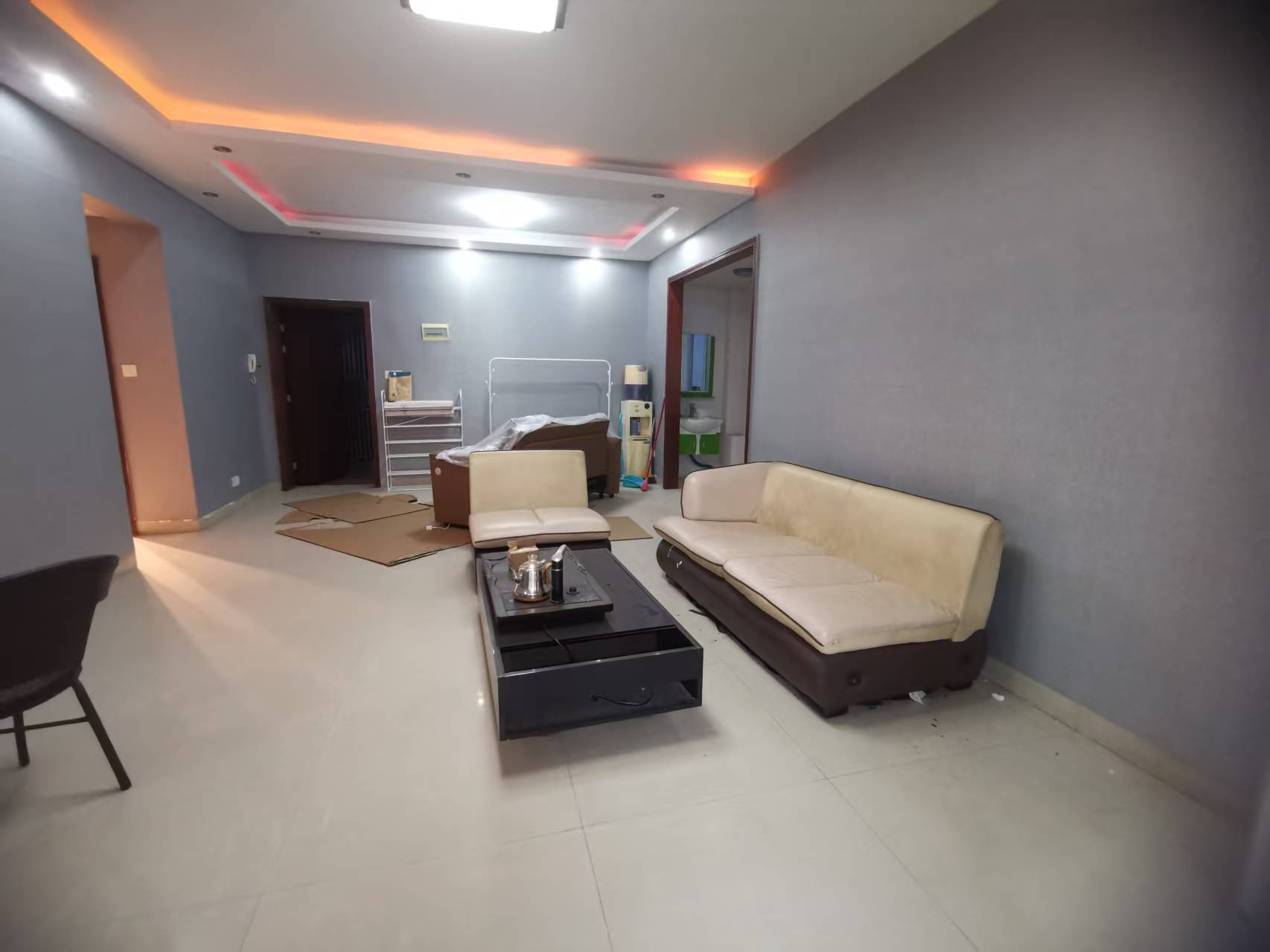 凯旋豪庭 2室2厅1卫 1700.0元/月 凯旋豪庭 2室2厅1卫 1700.0元/月室内图