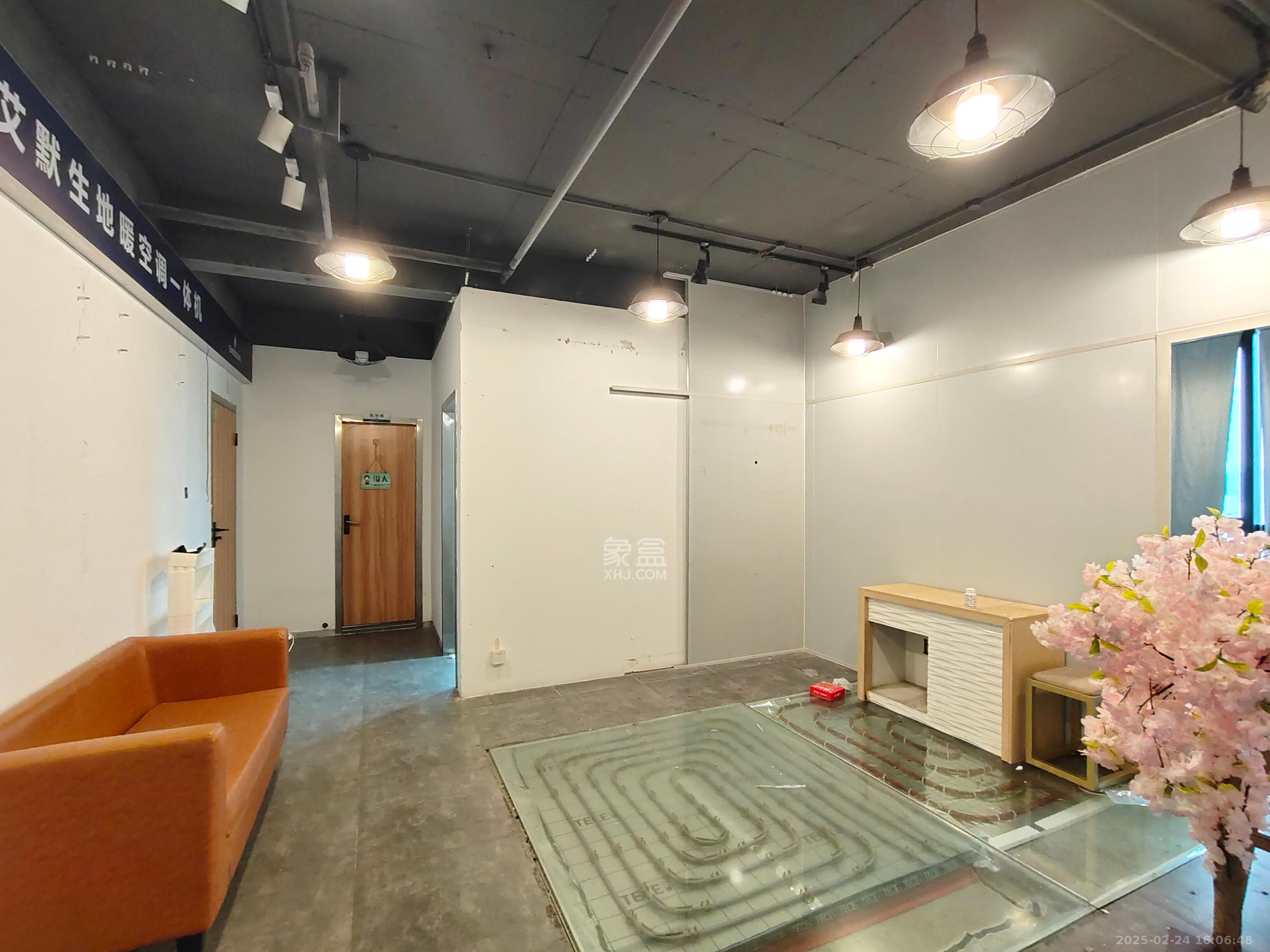 融科东南海  1室0厅0卫    10000.0元/月室内图