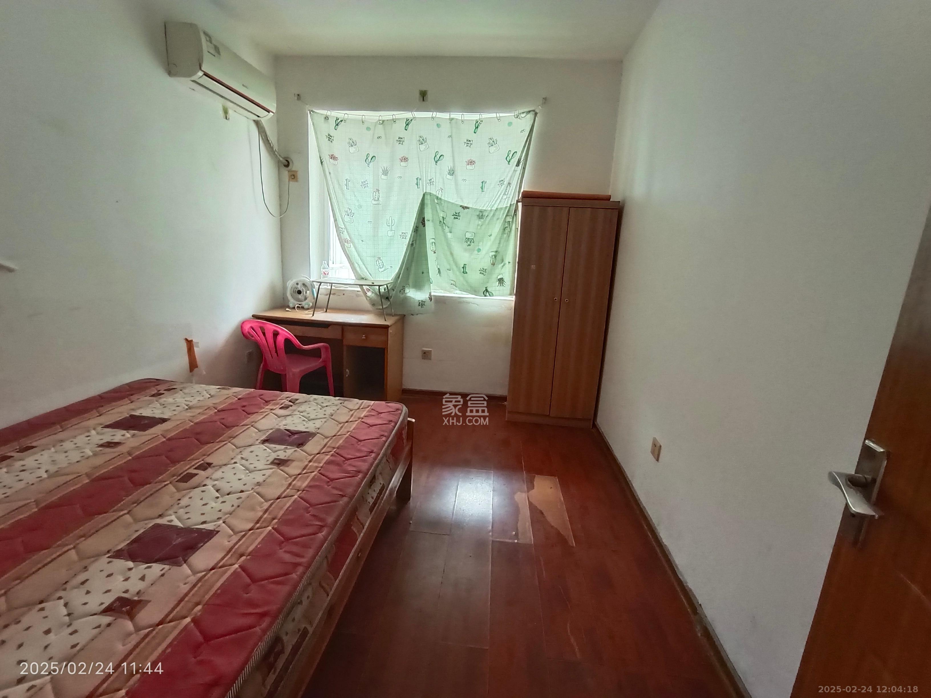 星沙教师公寓 3室2厅2卫 1600.0元/月 星沙教师公寓 3室2厅2卫 1600.0元/月室内图