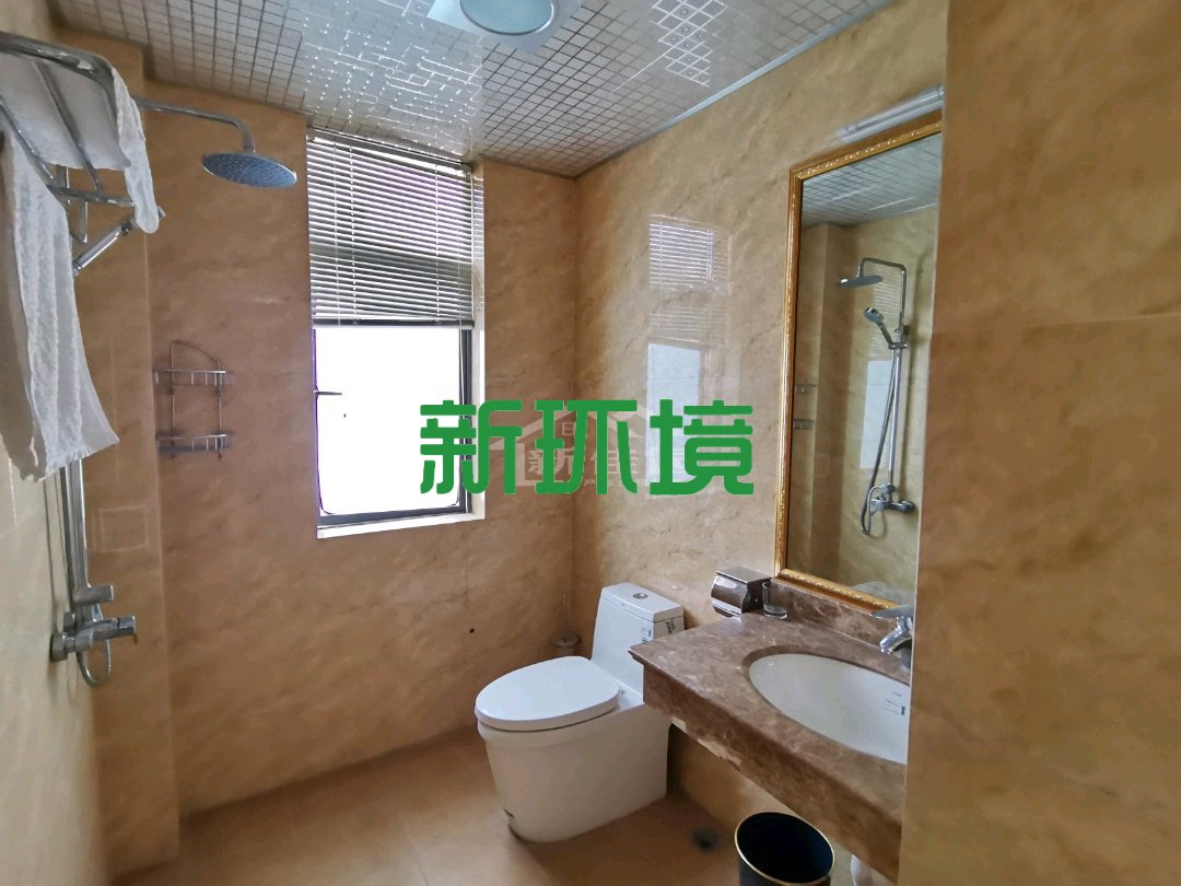 天门壹号 4室2厅2卫 75.8万 天门壹号 4室2厅2卫 75.8万客厅