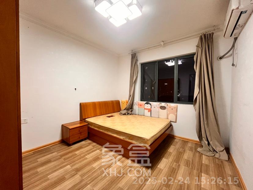 荣盛花语书苑  3室2厅2卫   2800.00元/月室内图