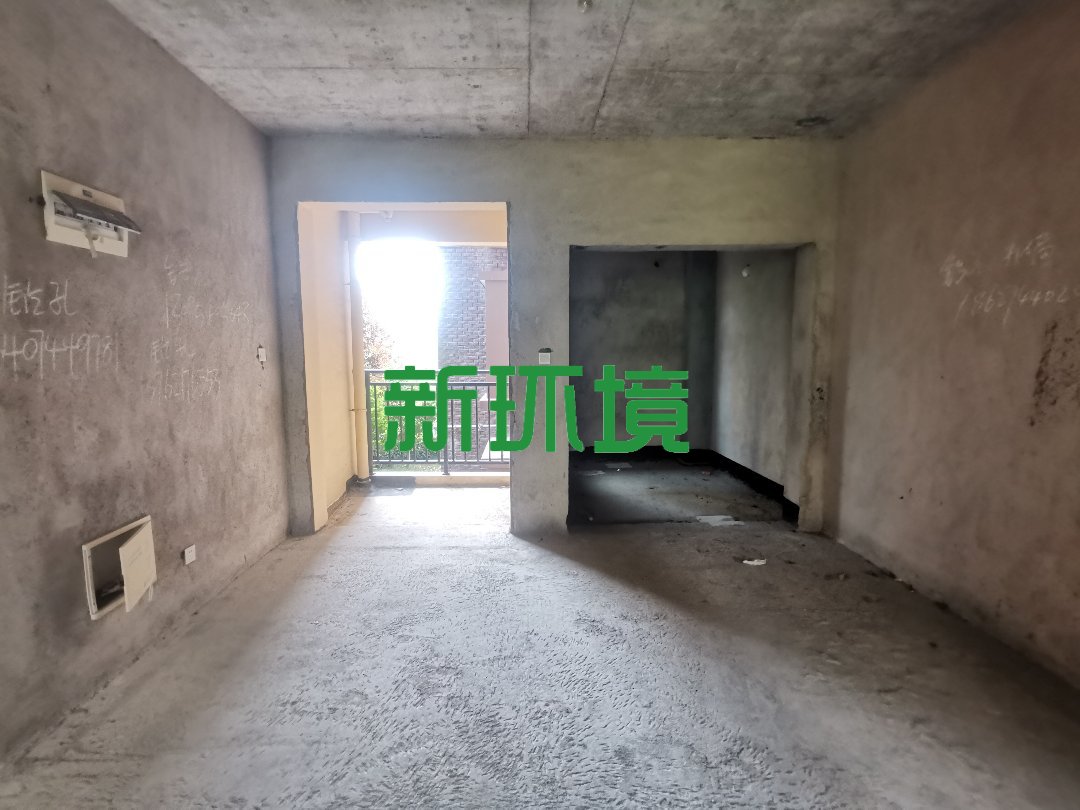 天门壹号 4室2厅2卫 70.8万 天门壹号 4室2厅2卫 70.8万客厅