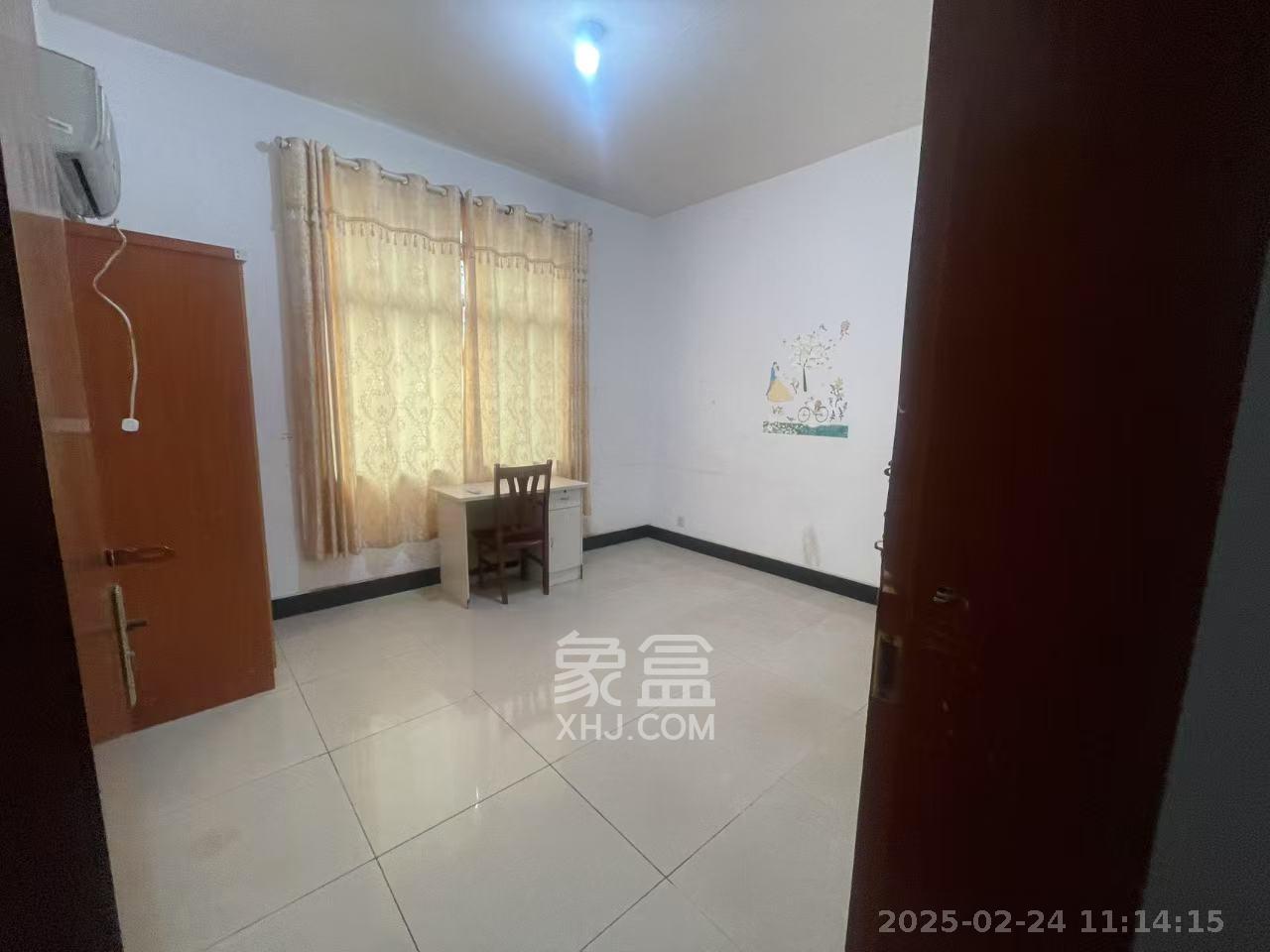 松雅安置小区 3室2厅1卫 1200.0元/月 松雅安置小区 3室2厅1卫 1200.0元/月室内图