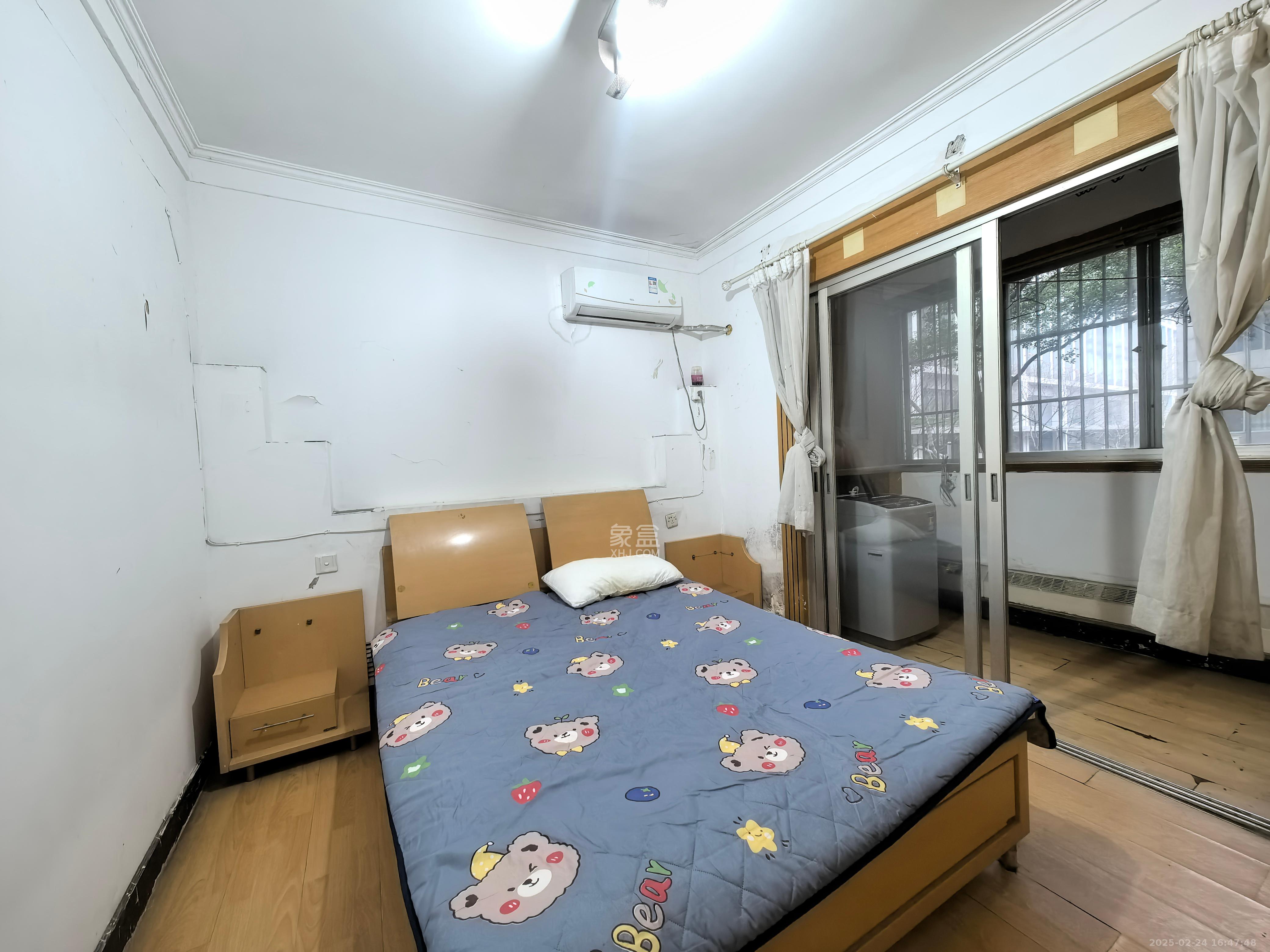 湖南日报宿舍  3室1厅1卫   2800.00元/月室内图