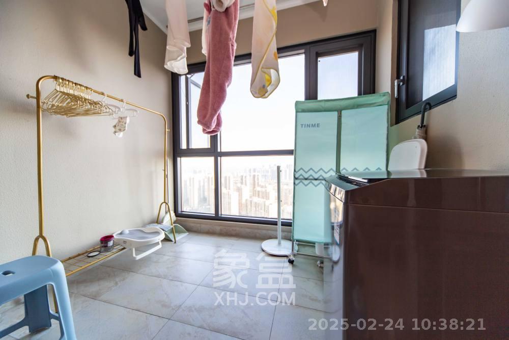 万科魅力之城天阔里  3室2厅2卫   3000.00元/月室内图