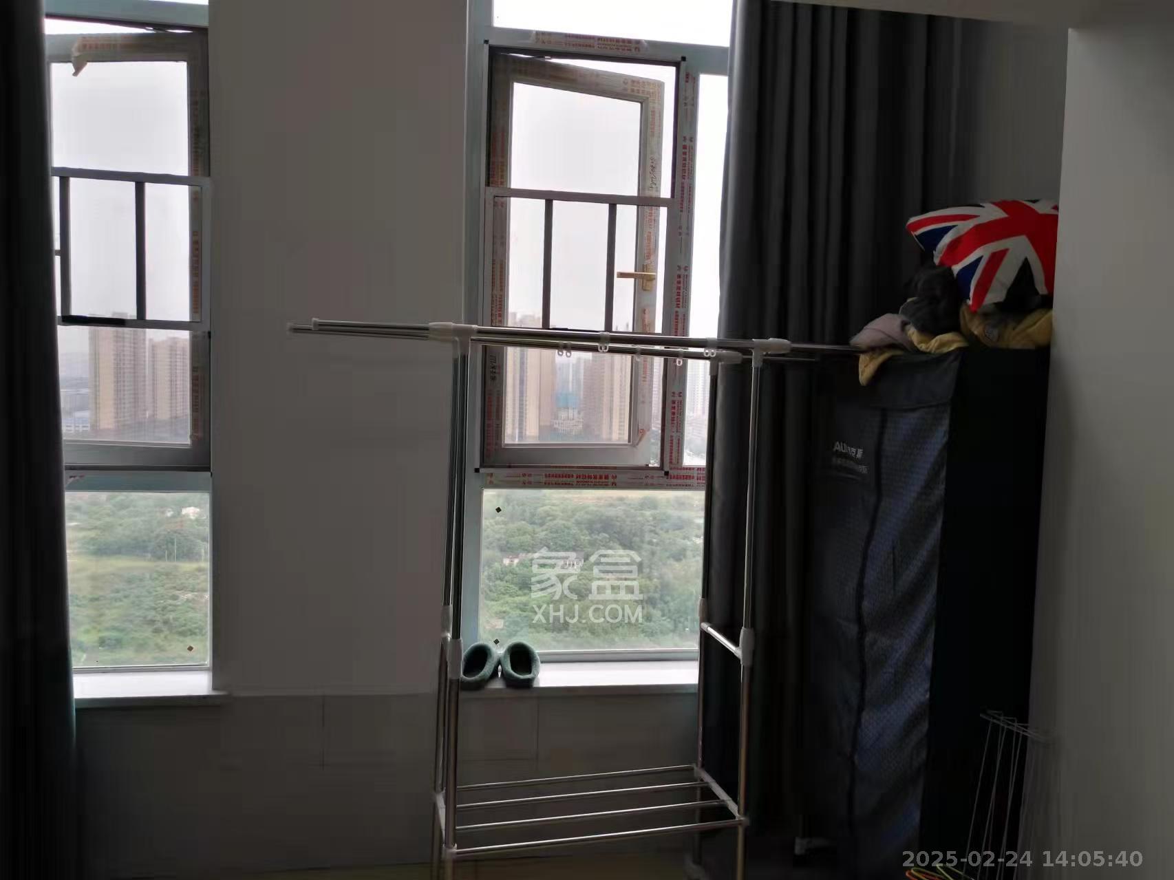 MOMA当代广场  1室1厅1卫    1300.0元/月 MOMA当代广场  1室1厅1卫    1300.0元/月室内图