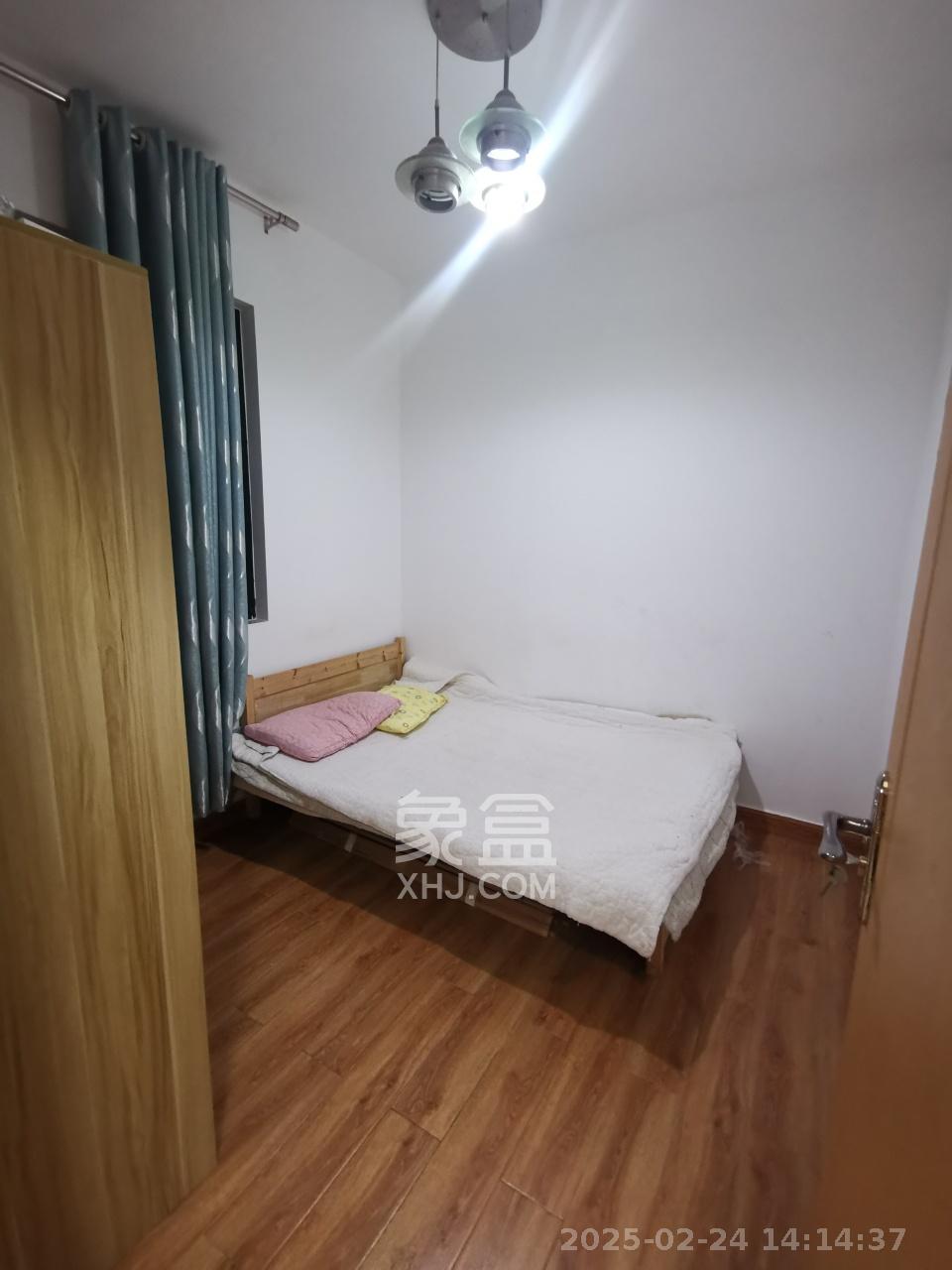 丽发新城  3室2厅1卫   2200.00元/月室内图