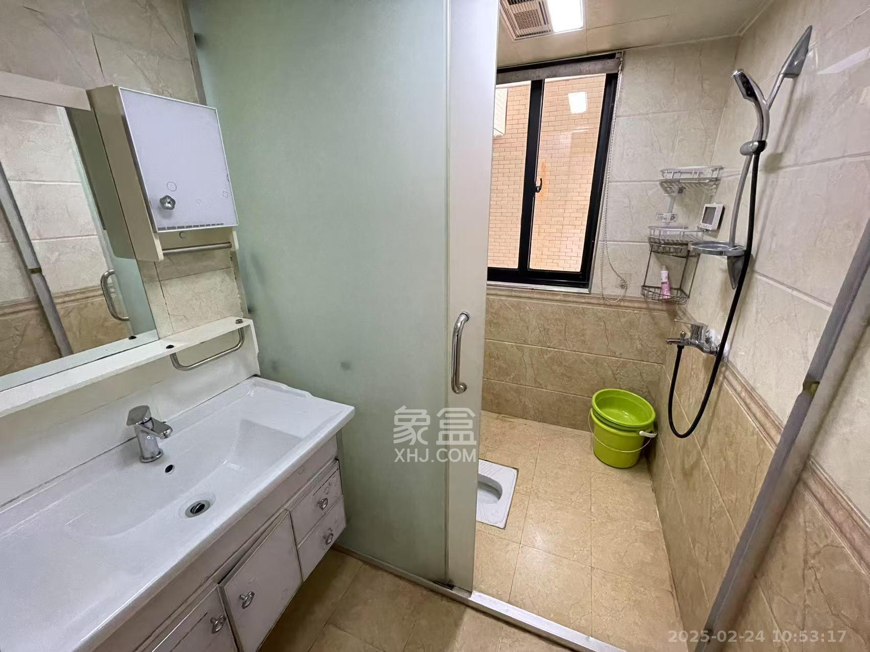 阿普阿布  2室2厅1卫    2600.0元/月室内图