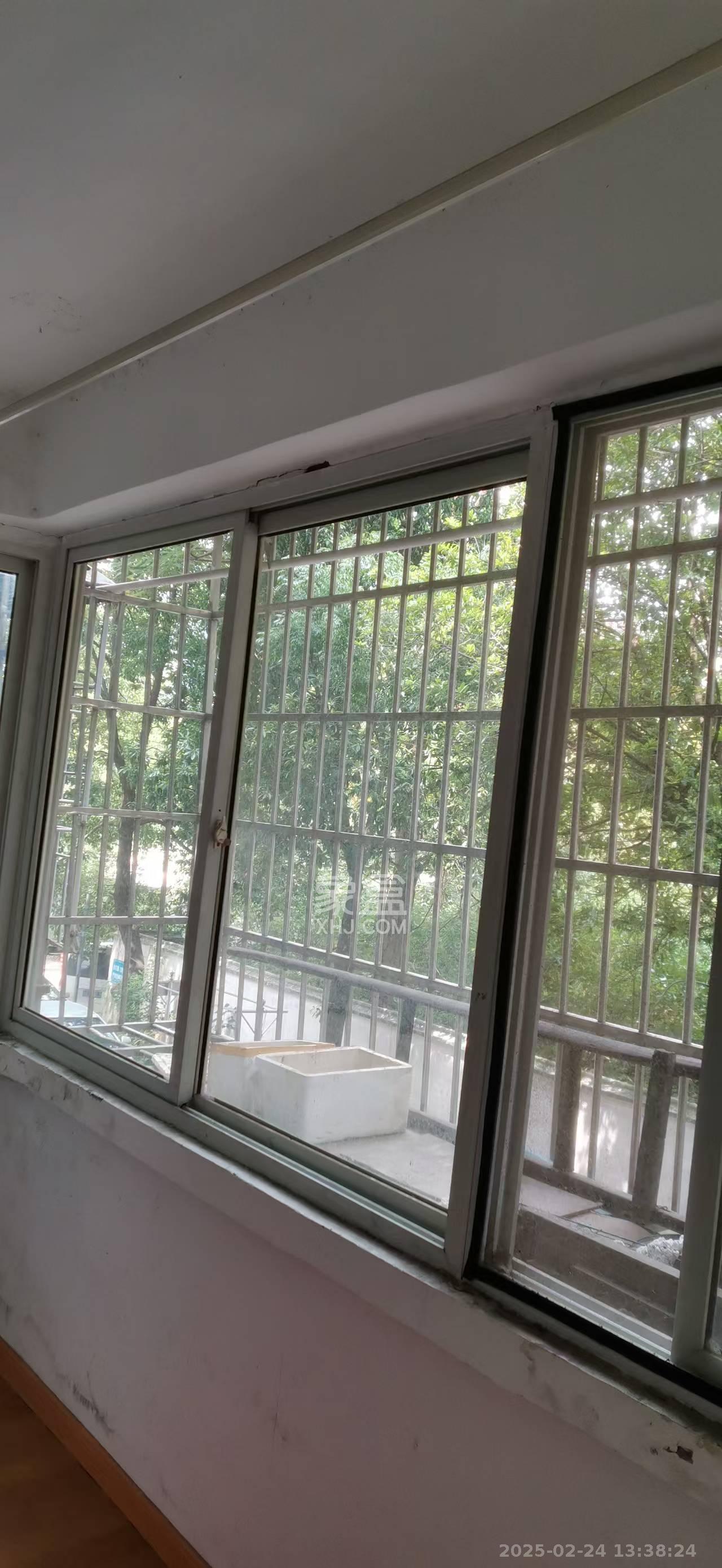 建湘新村  2室1厅1卫   1300.00元/月室内图