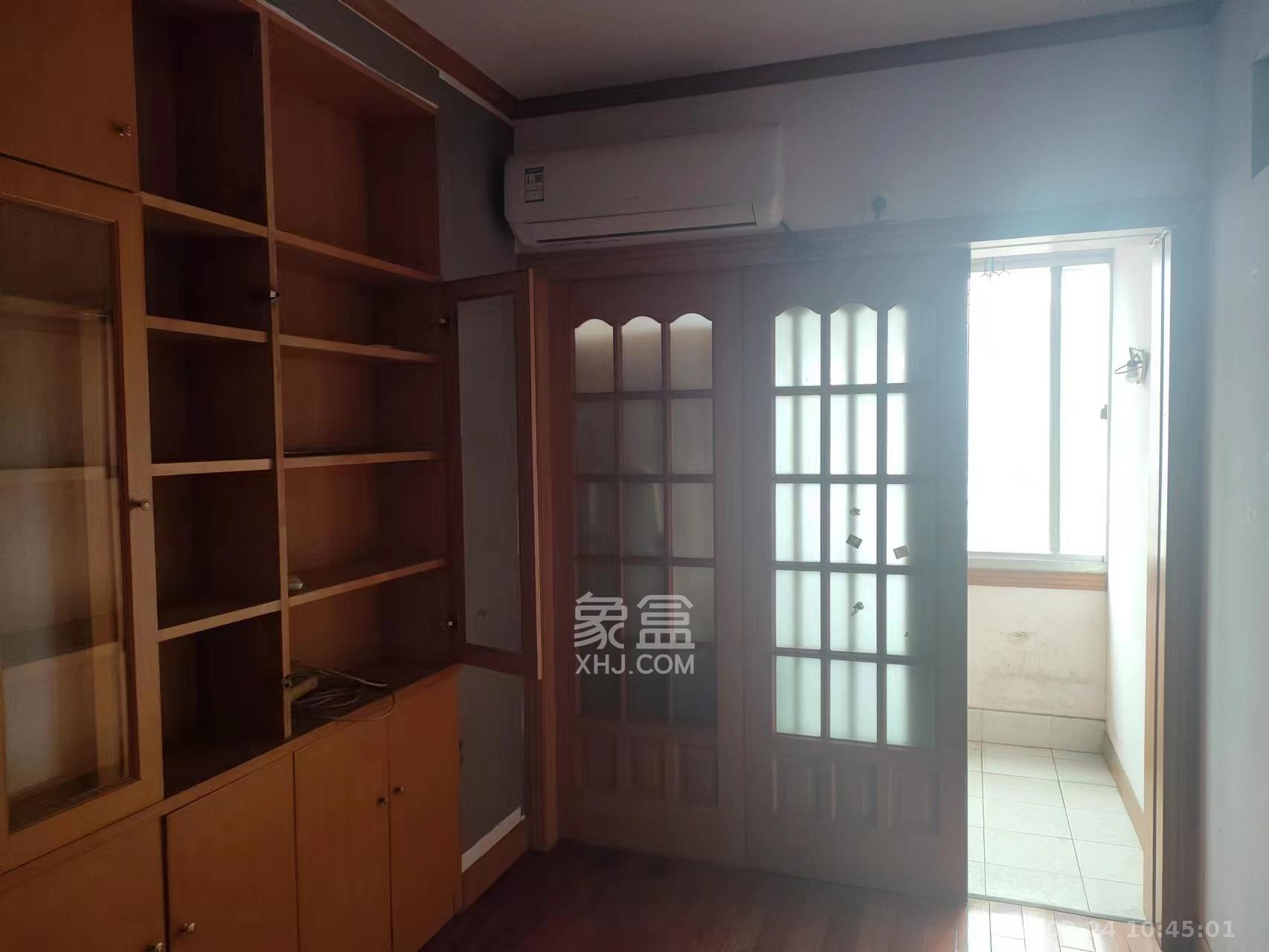 中国人民财产股份公司宿舍(人民保险公司宿舍) 3室2厅2卫 2100.0元/月 中国人民财产股份公司宿舍(人民保险公司宿舍) 3室2厅2卫 2100.0元/月室内图