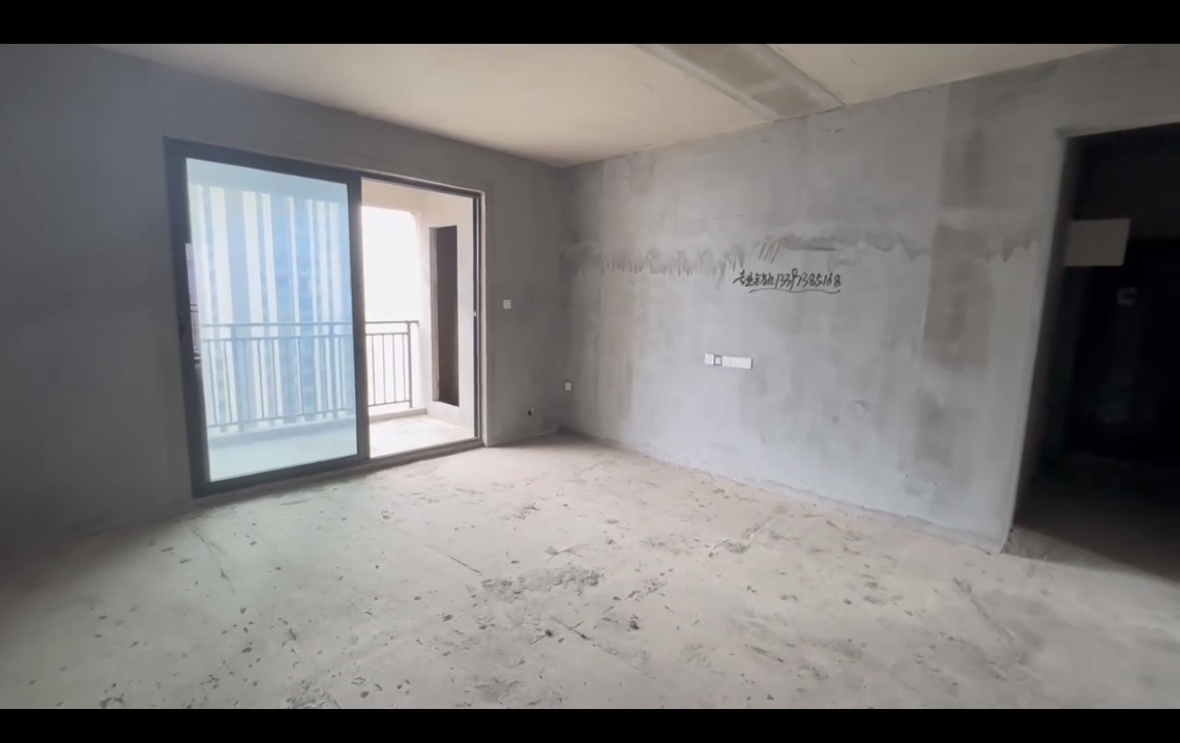 吉鸿花园 3室2厅2卫 63.8万 吉鸿花园 3室2厅2卫 63.8万客厅