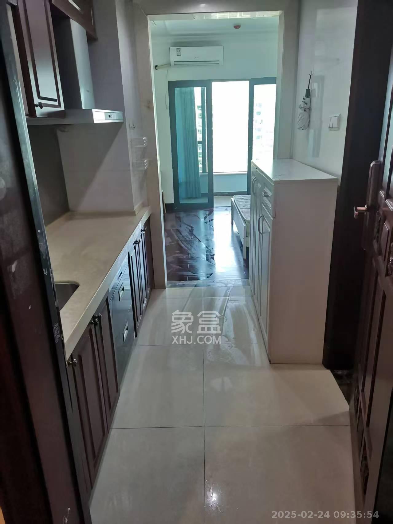 恒大华府  1室1厅1卫    1500.0元/月 恒大华府  1室1厅1卫    1500.0元/月室内图