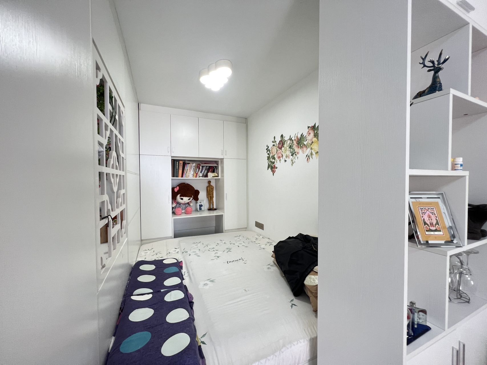 海岸银座花园 2室2厅1卫 95.0万 海岸银座花园 2室2厅1卫 95.0万客厅