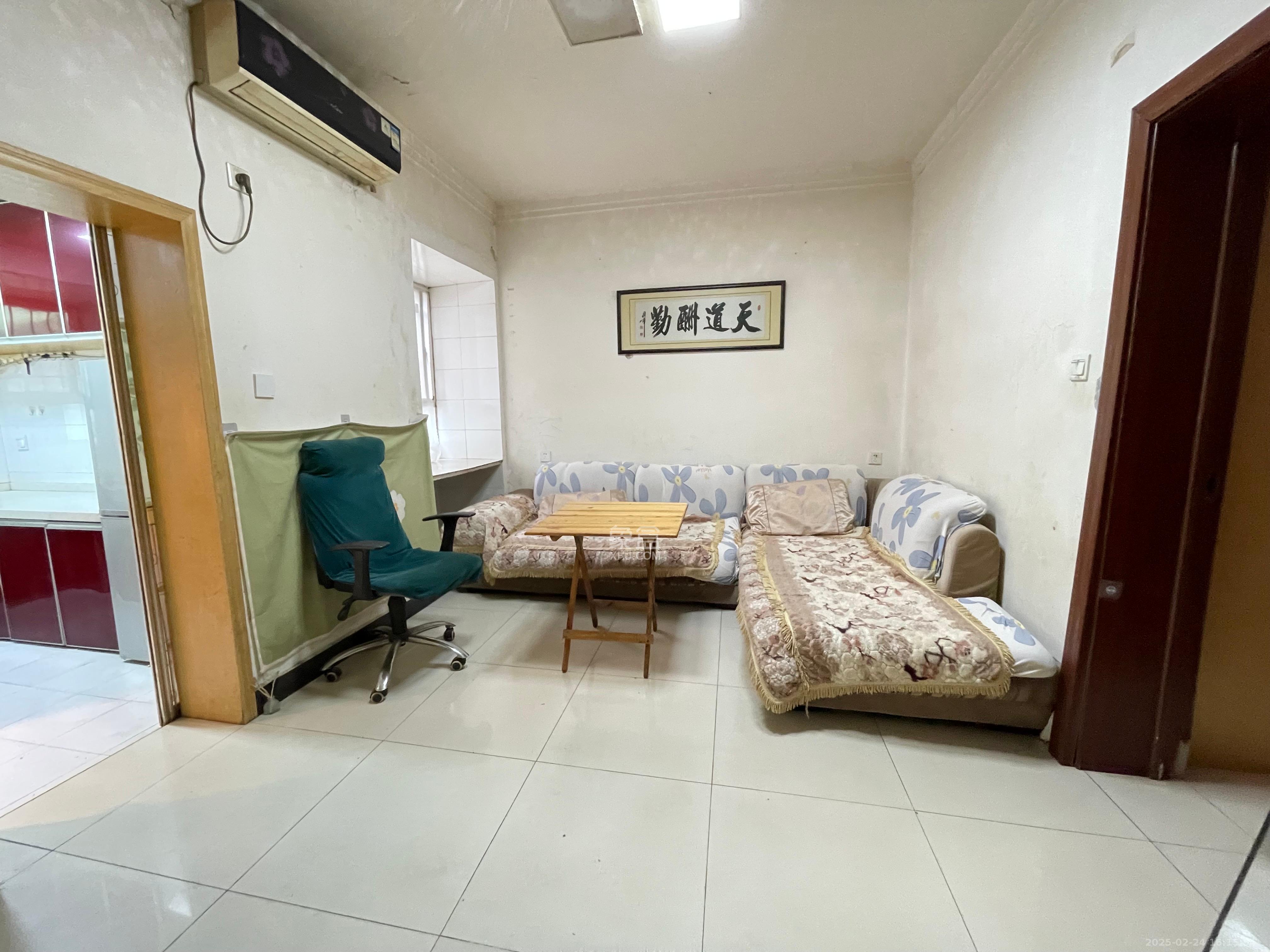 茶园坡社区(原王家冲社区)  2室2厅1卫   1400.00元/月室内图