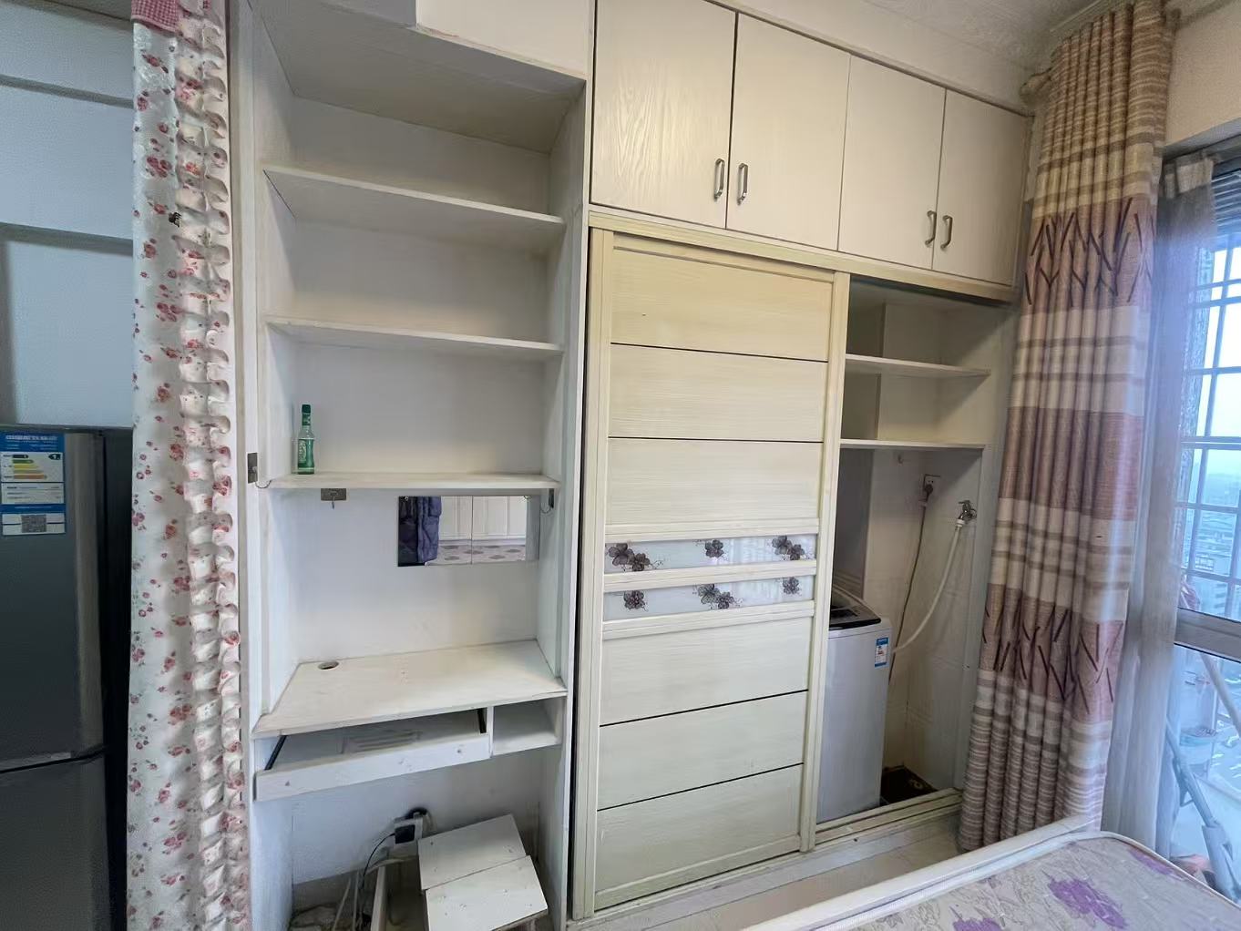 五洲富隆中心  1室1厅1卫    1000.0元/月室内图