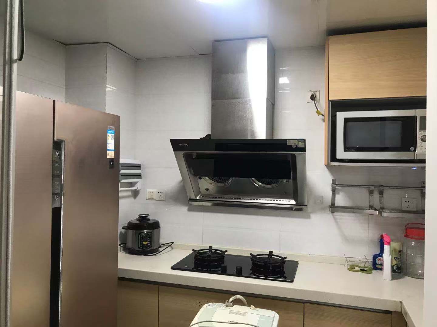 锦地翰城一期 3室2厅2卫 2700.0元/月 锦地翰城一期 3室2厅2卫 2700.0元/月室内图