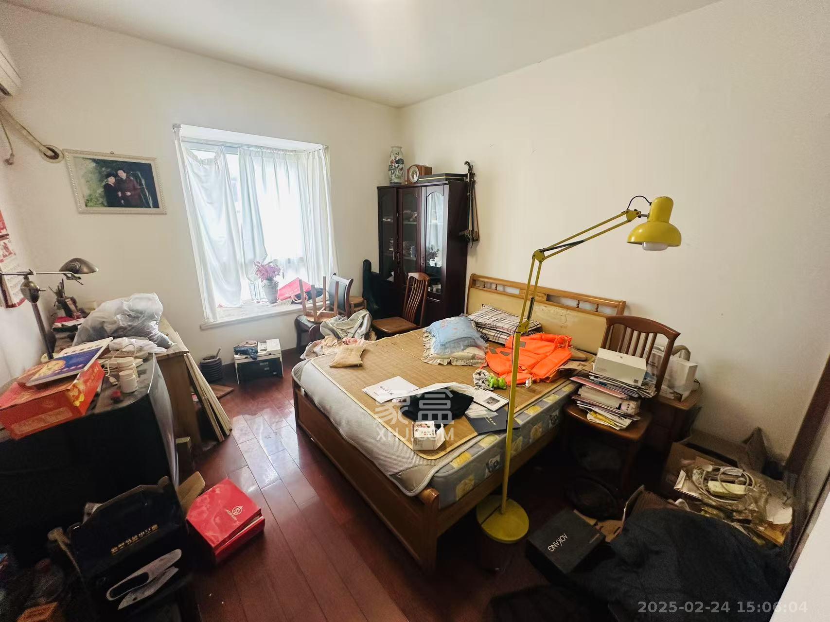 盛湘家园 3室2厅2卫 2200.0元/月 盛湘家园 3室2厅2卫 2200.0元/月室内图