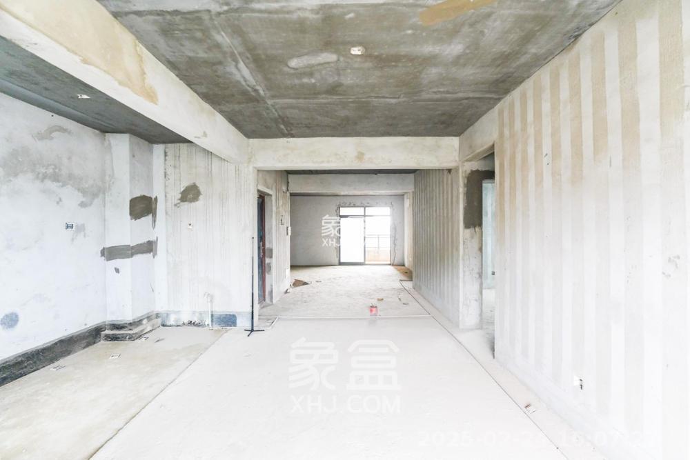 湘府9号  3室2厅1卫   1500.00元/月室内图1