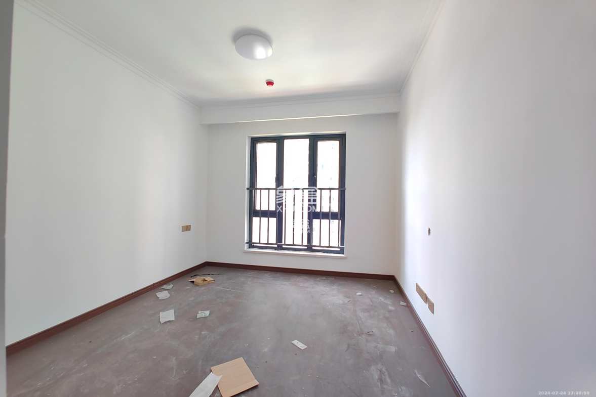 绿地长沙城际空间站(柏仕佳苑)  4室1厅2卫    5000.0元/月 绿地长沙城际空间站(柏仕佳苑)  4室1厅2卫    5000.0元/月室内图