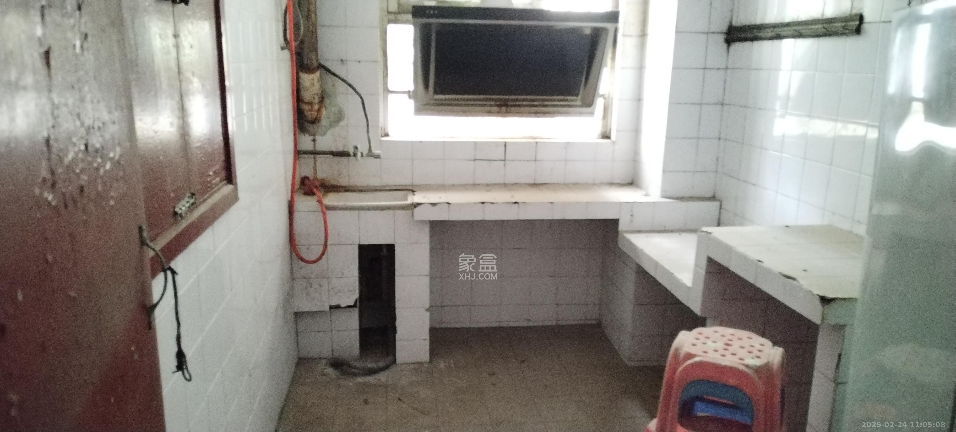 兰景花园 3室2厅1卫 1600.0元/月 兰景花园 3室2厅1卫 1600.0元/月室内图