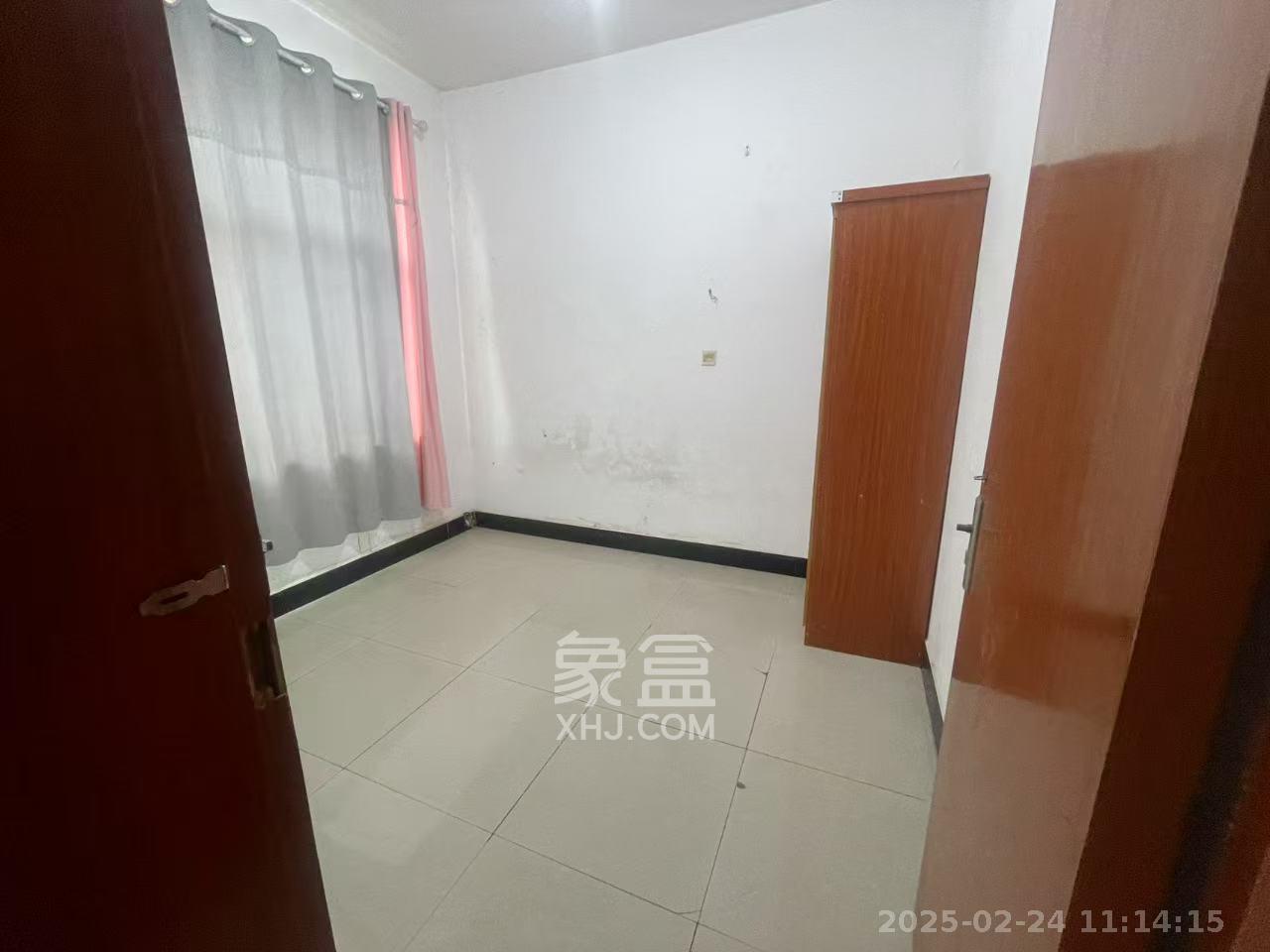 松雅安置小区 3室2厅1卫 1200.0元/月 松雅安置小区 3室2厅1卫 1200.0元/月室内图