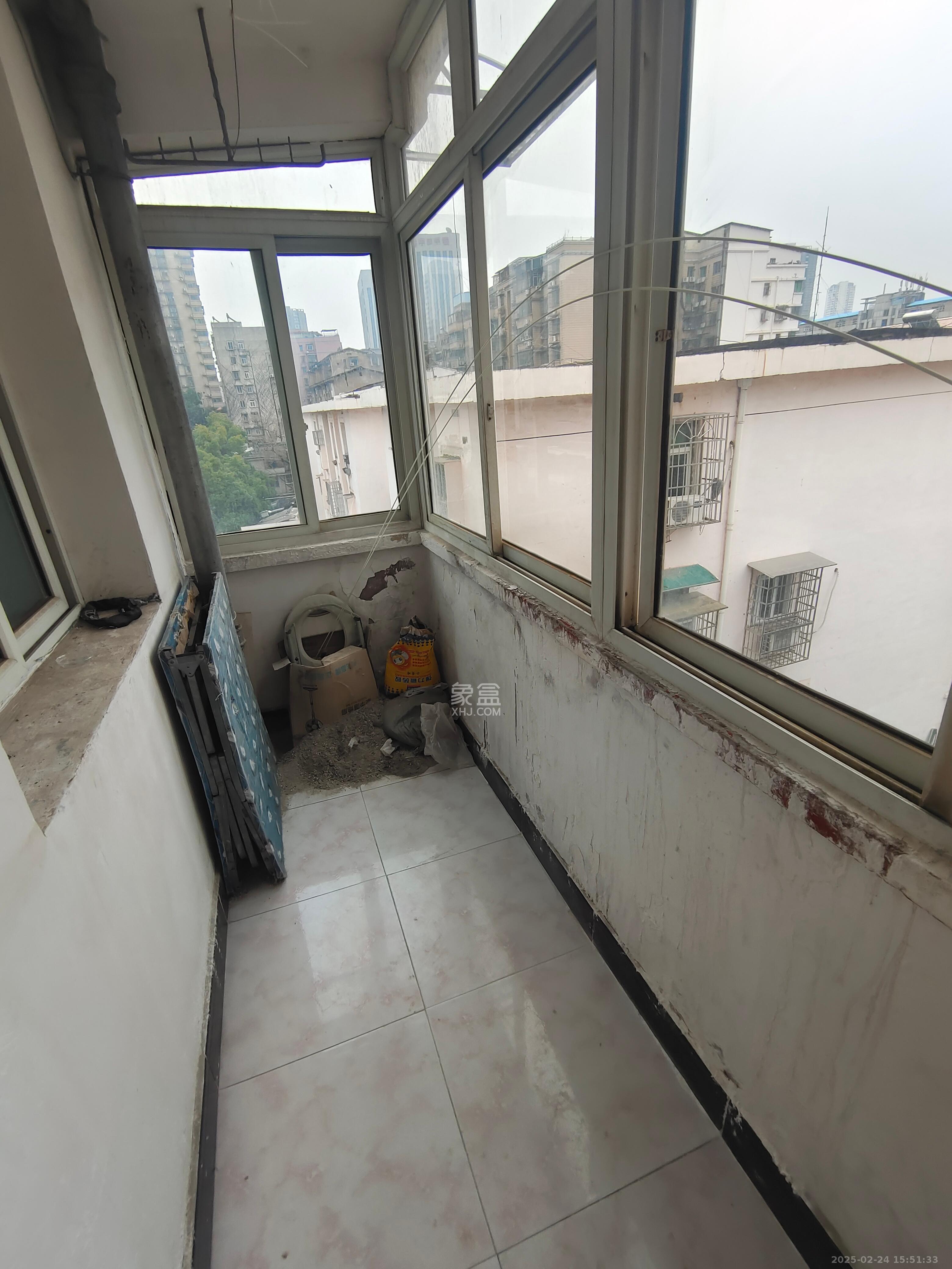 红旗区二片 2室1厅1卫 900.0元/月 红旗区二片 2室1厅1卫 900.0元/月室内图