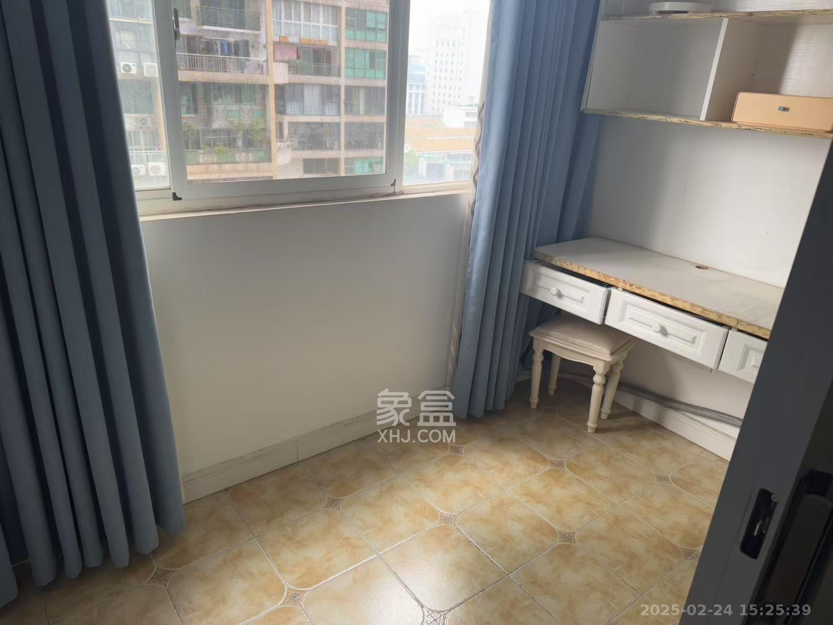 人瑞潇湘国际 1室1厅1卫 2200.0元/月 人瑞潇湘国际 1室1厅1卫 2200.0元/月室内图