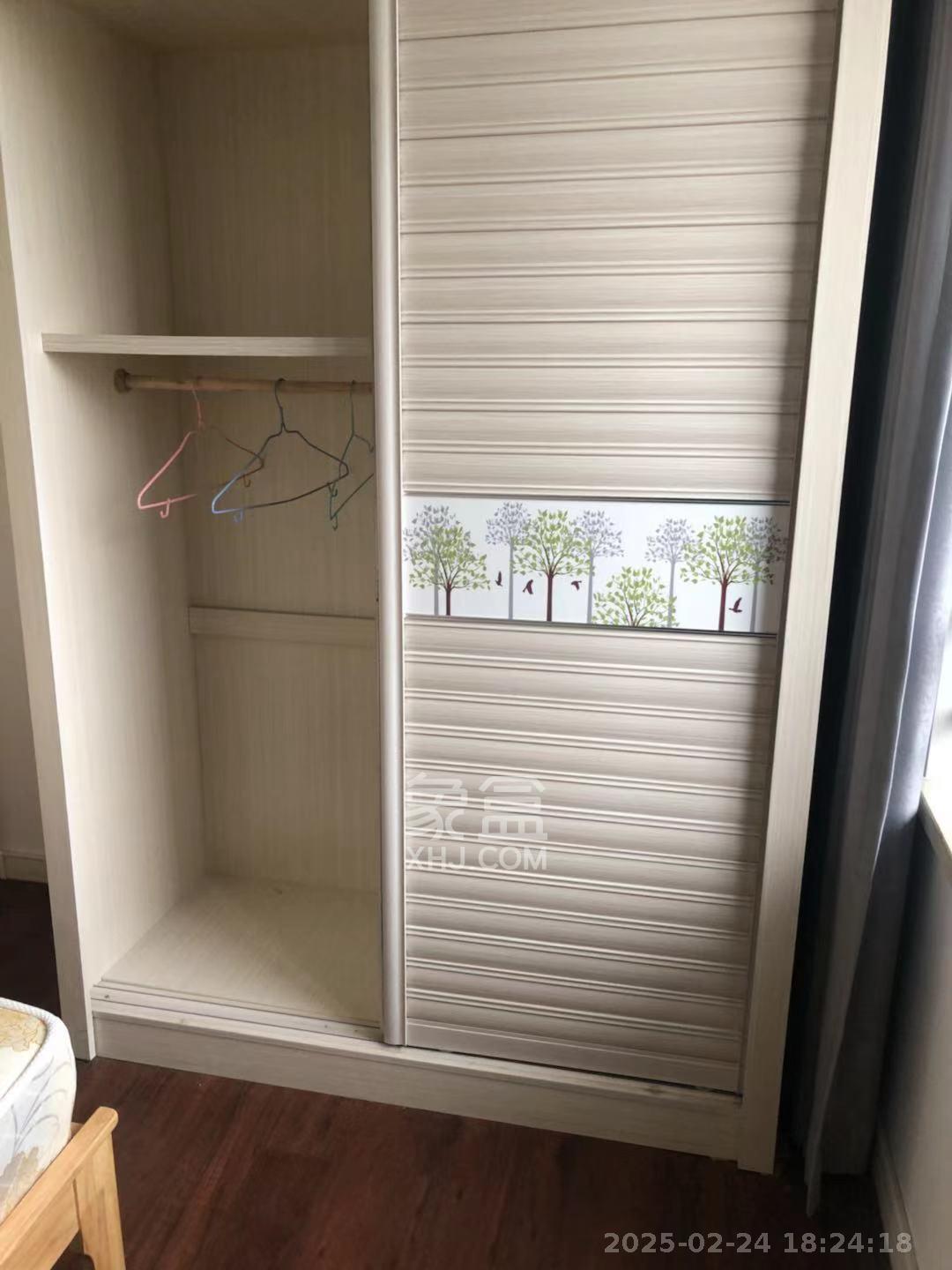 万科魅力之城锋镜里  3室2厅2卫    3000.0元/月室内图