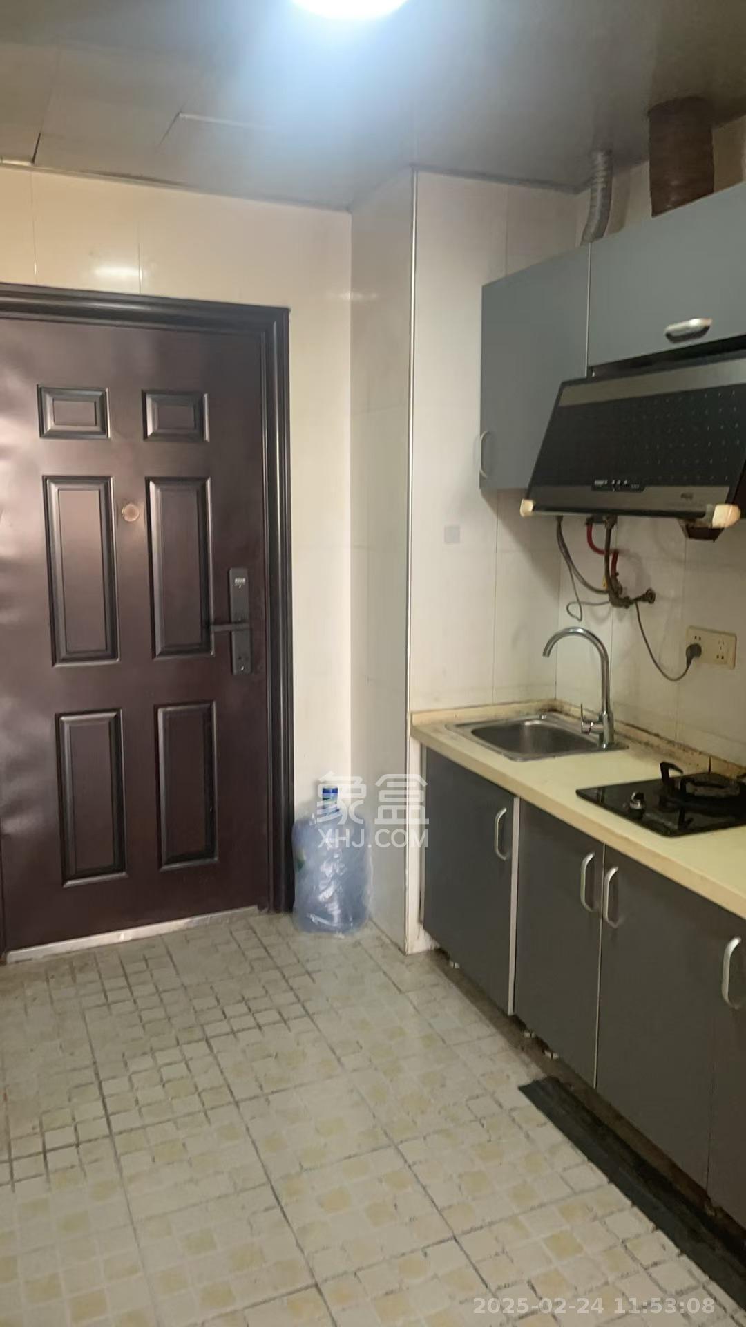 白石公馆 1室1厅1卫 700.0元/月 白石公馆 1室1厅1卫 700.0元/月室内图