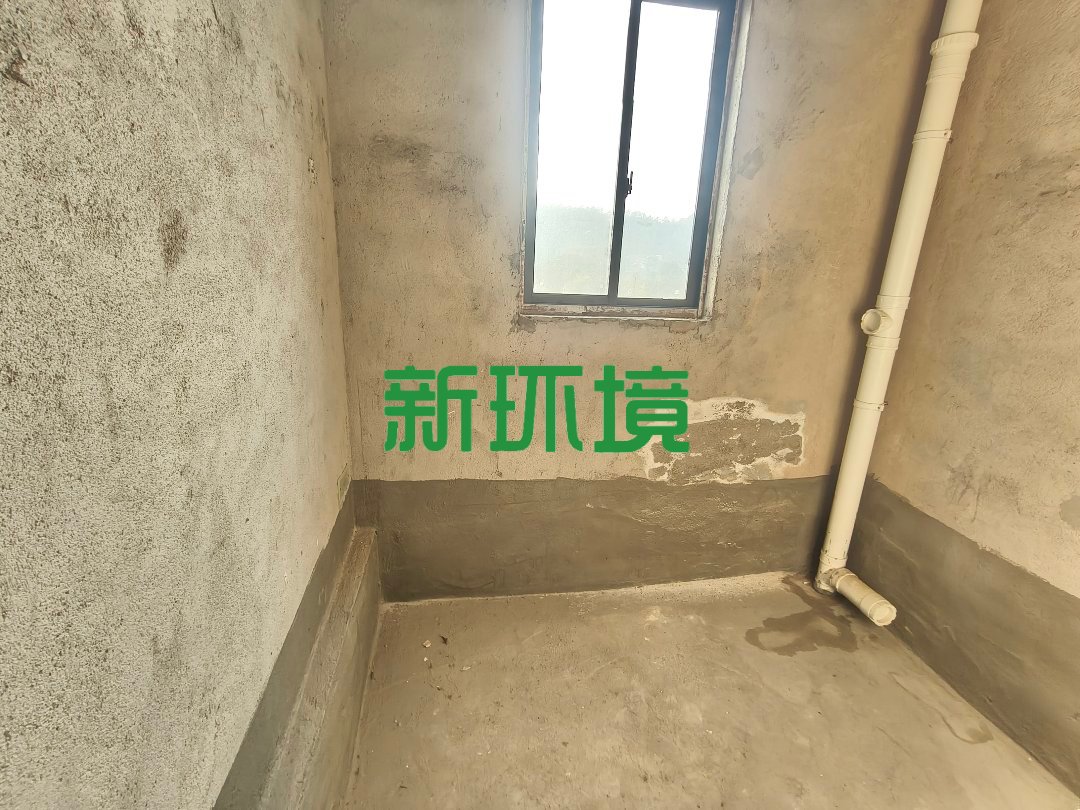 空港新城二期  4室2厅2卫   63.80万客厅