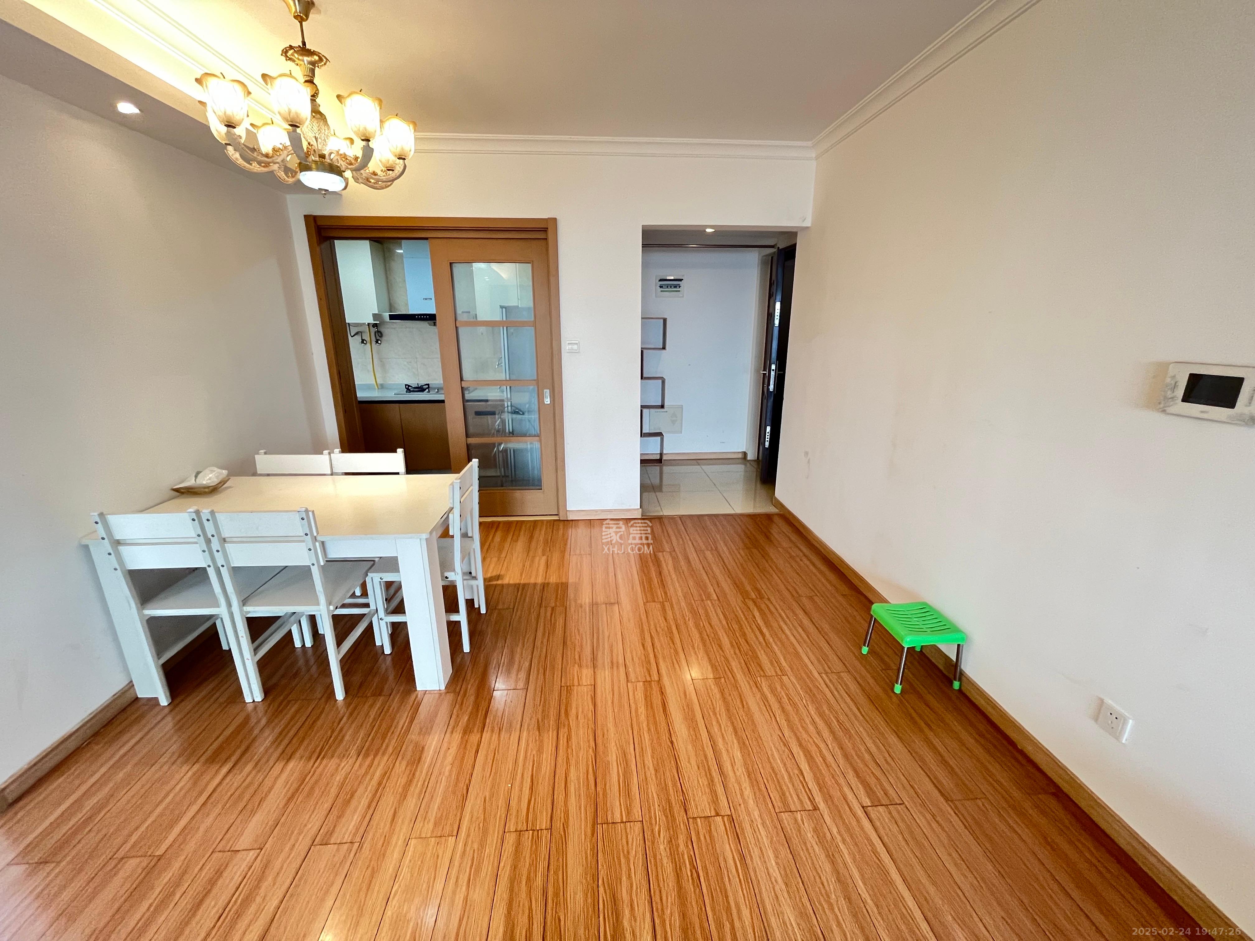 万科魅力之城 2室2厅1卫 2000.0元/月 万科魅力之城 2室2厅1卫 2000.0元/月室内图