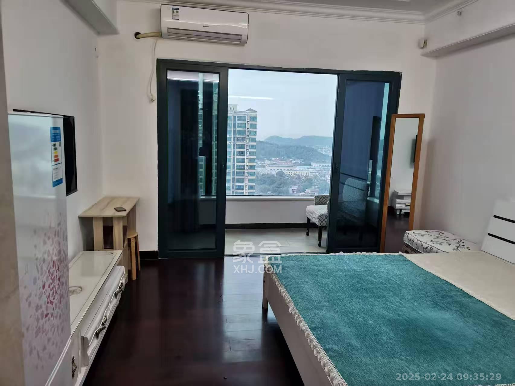 恒大华府  1室1厅1卫    1500.0元/月 恒大华府  1室1厅1卫    1500.0元/月室内图