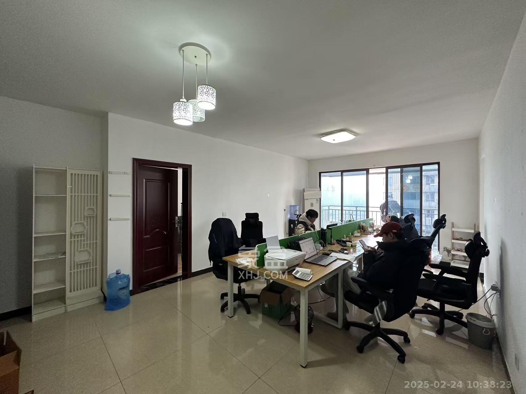 中惠锦堂 3室2厅2卫 3800.0元/月 中惠锦堂 3室2厅2卫 3800.0元/月室内图