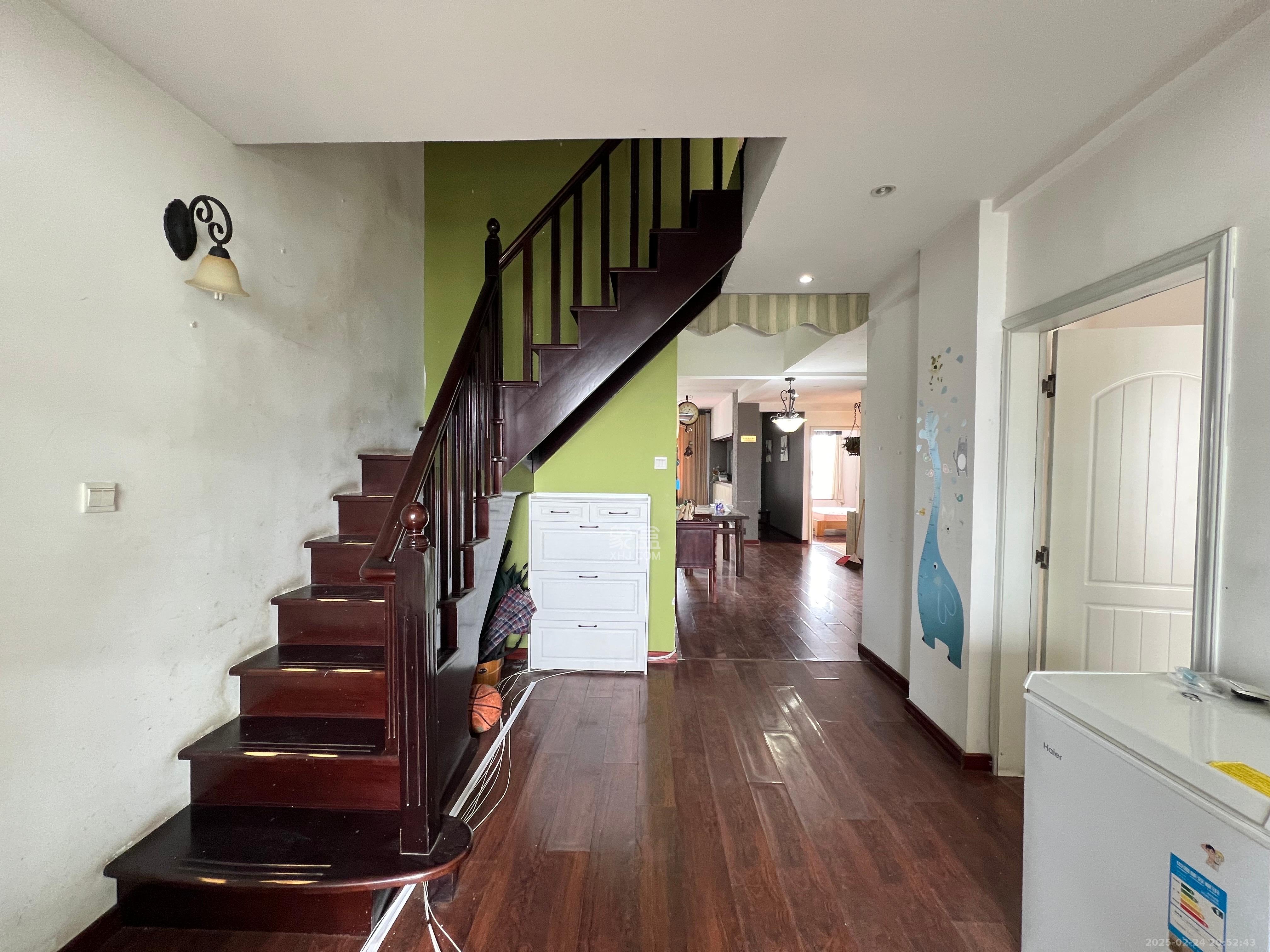 桔香鑫城  5室3厅4卫    2600.0元/月 桔香鑫城  5室3厅4卫    2600.0元/月室内图