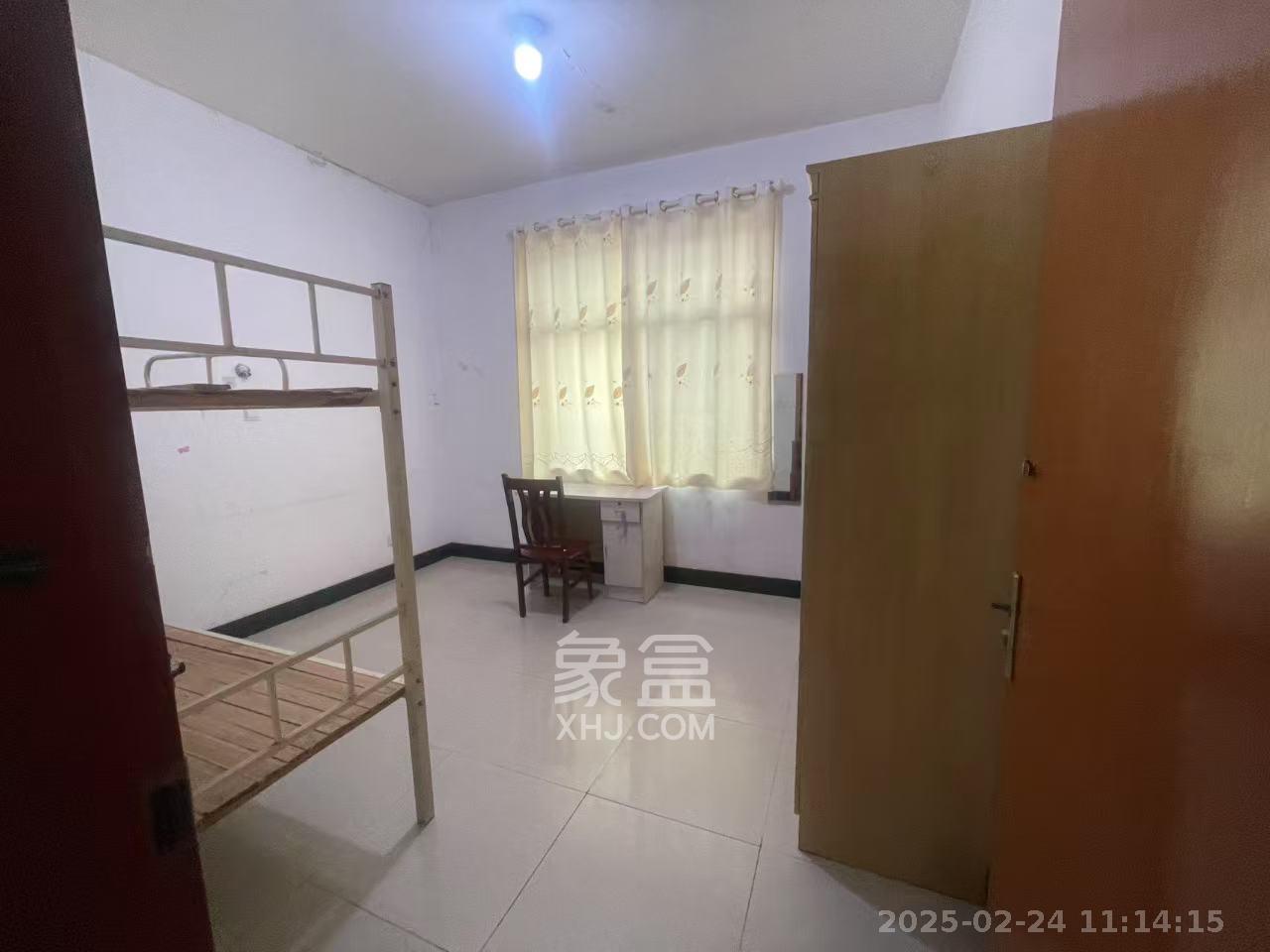 松雅安置小区 3室2厅1卫 1200.0元/月 松雅安置小区 3室2厅1卫 1200.0元/月室内图