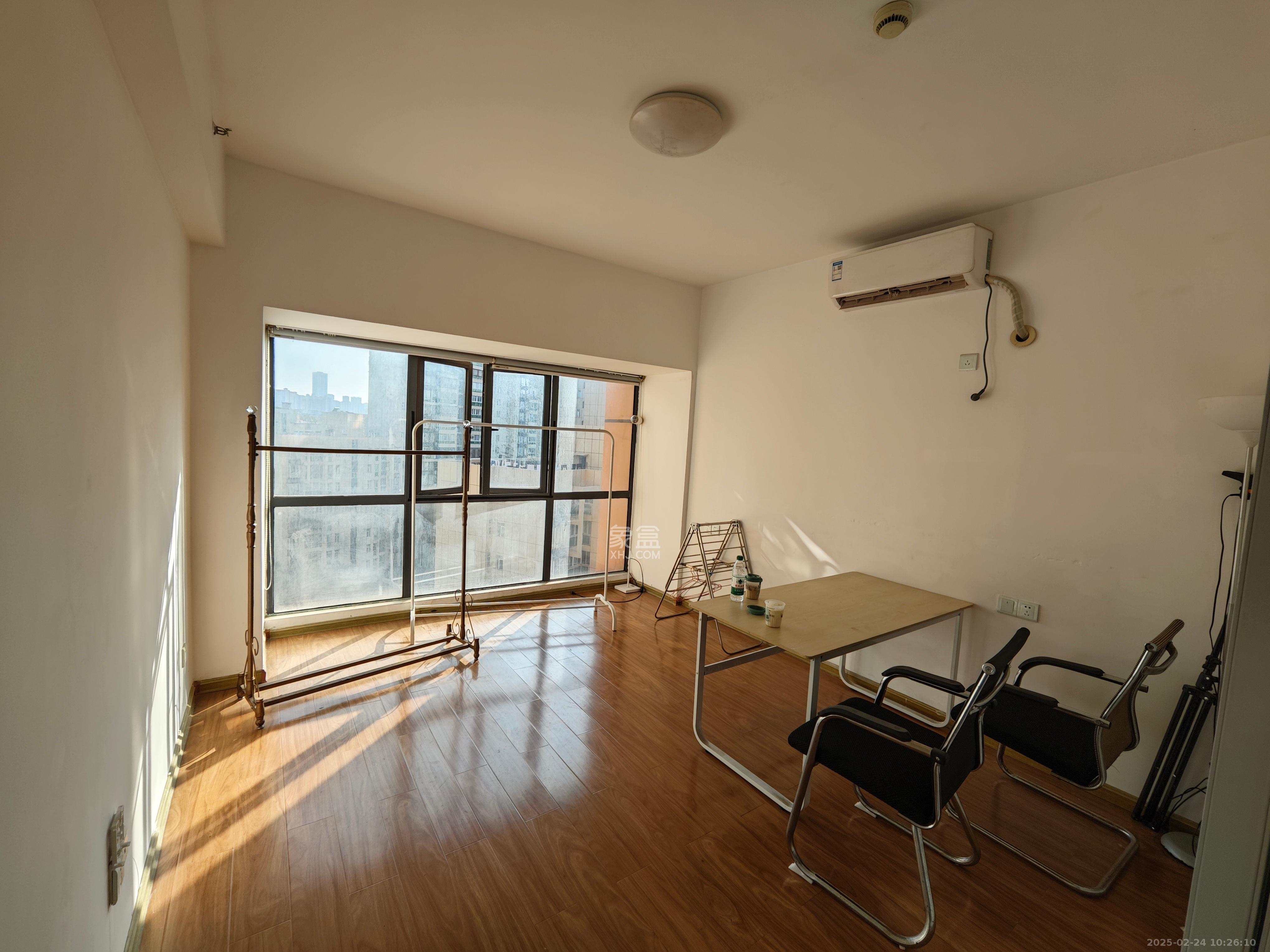 雅阁国际   70.44㎡      2200.0元/月室内图