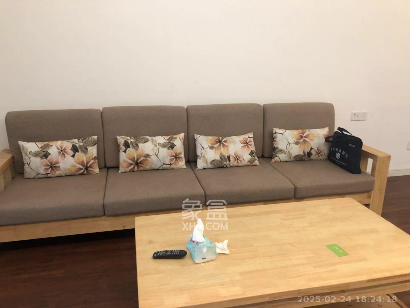 万科魅力之城锋镜里 3室2厅2卫 3000.0元/月 万科魅力之城锋镜里 3室2厅2卫 3000.0元/月室内图