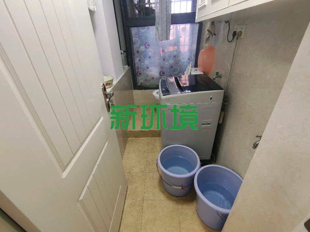 熙城春天  3室2厅2卫   62.00万客厅