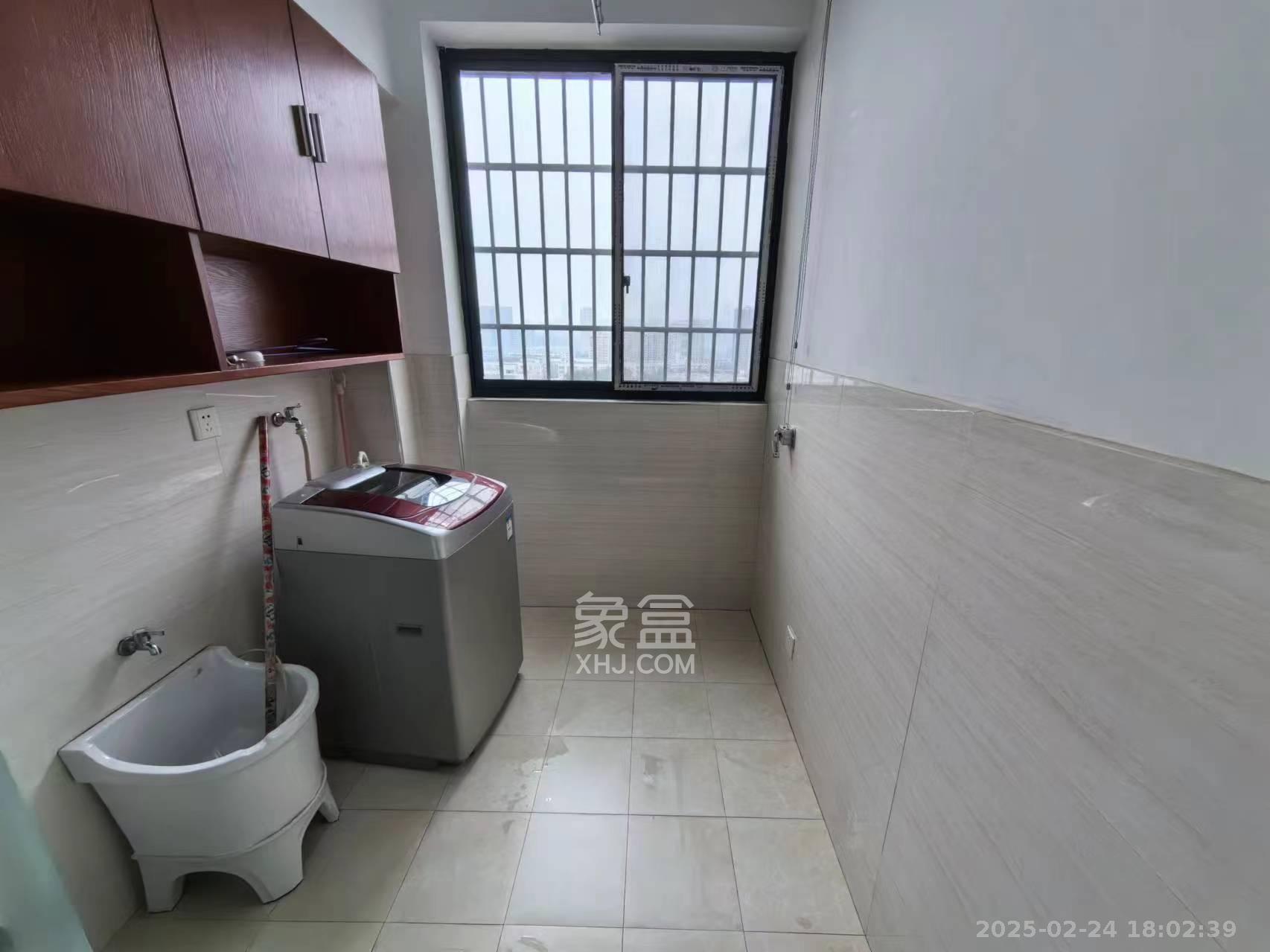 青园 3室2厅2卫 3300.0元/月 青园 3室2厅2卫 3300.0元/月室内图