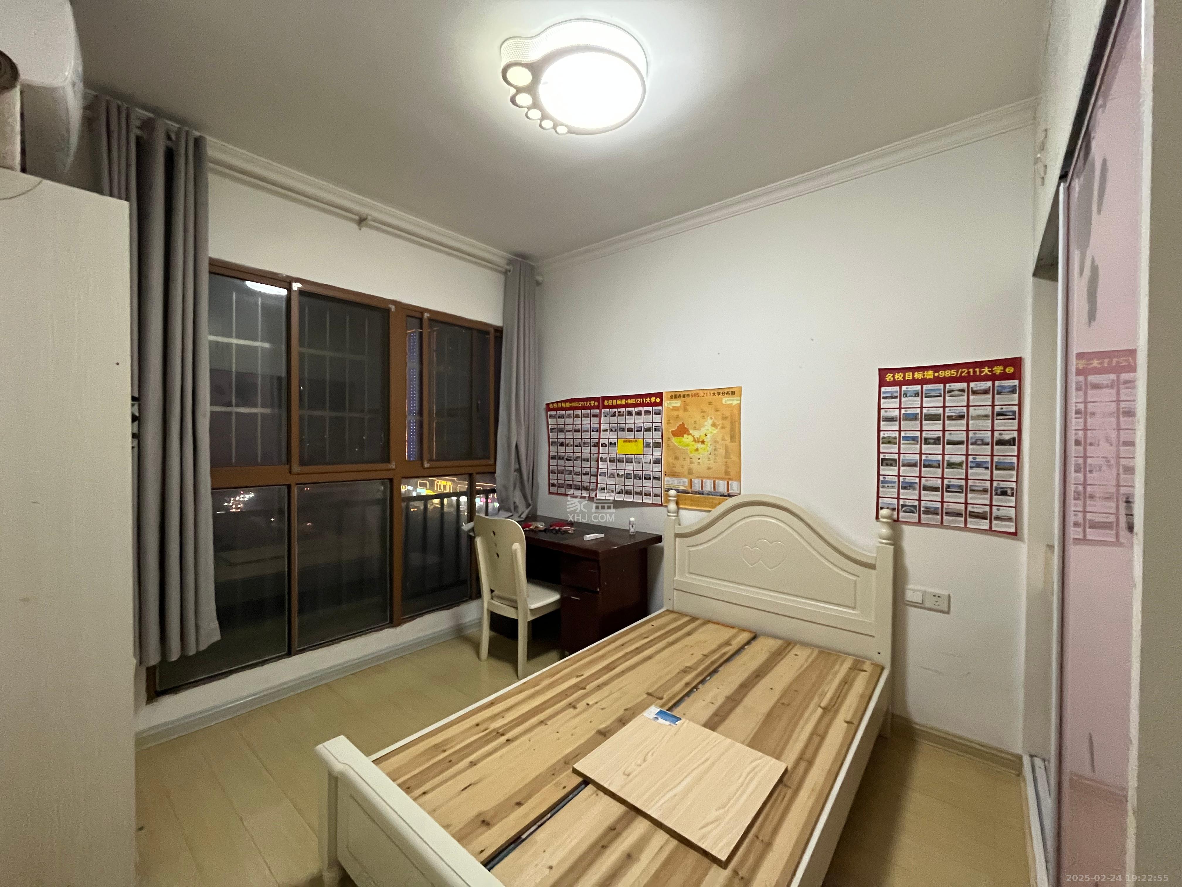 锑都家园  3室2厅2卫   2200.00元/月室内图