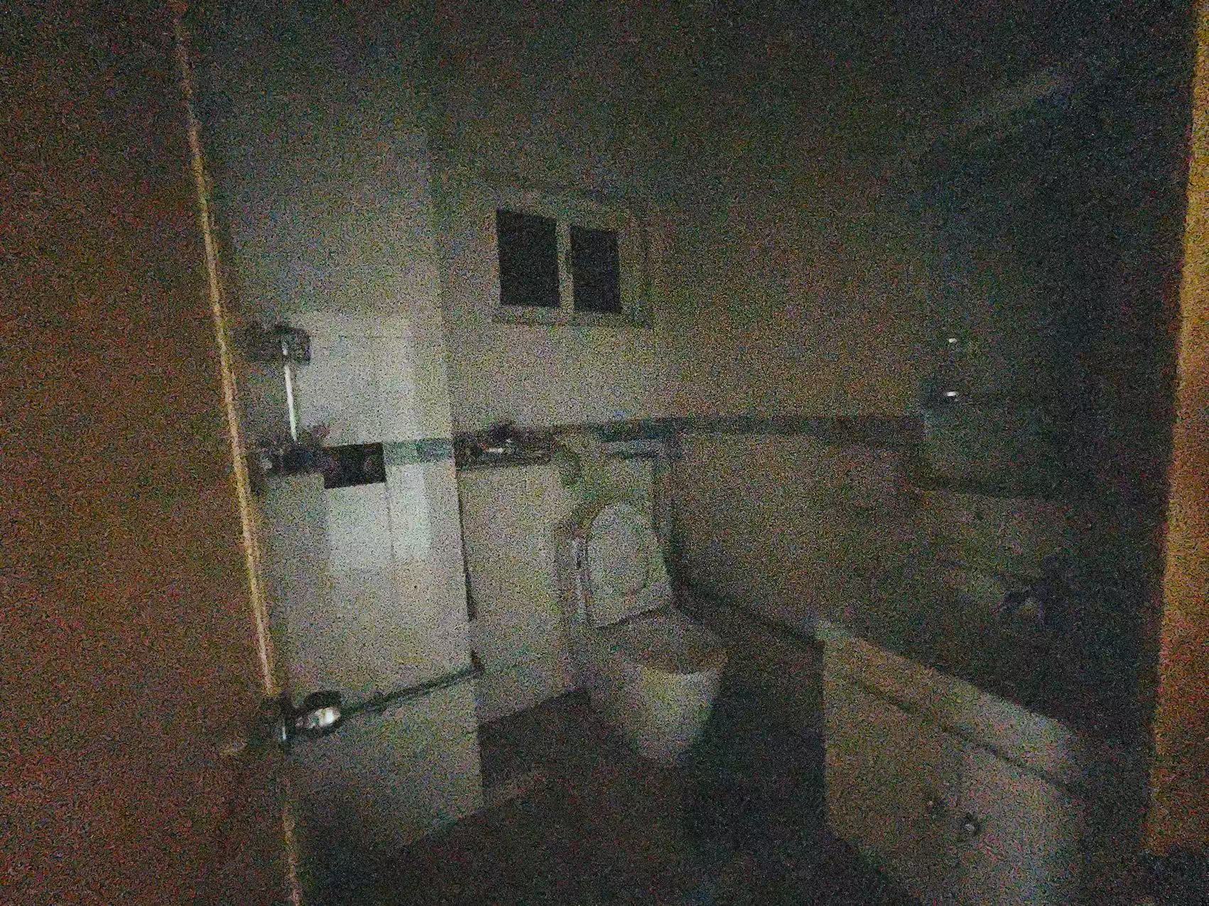 甸昆路9号 8室3厅4卫 9000.0元/月 甸昆路9号 8室3厅4卫 9000.0元/月室内图