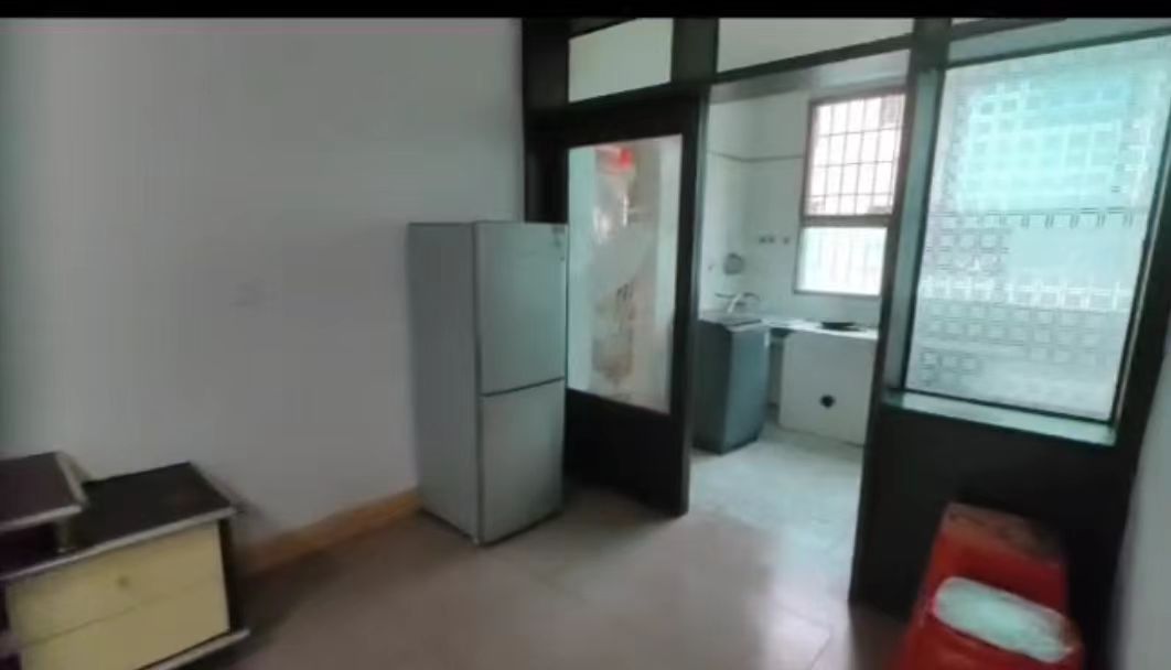 金谷市场 3室2厅1卫 650.0元/月 金谷市场 3室2厅1卫 650.0元/月室内图