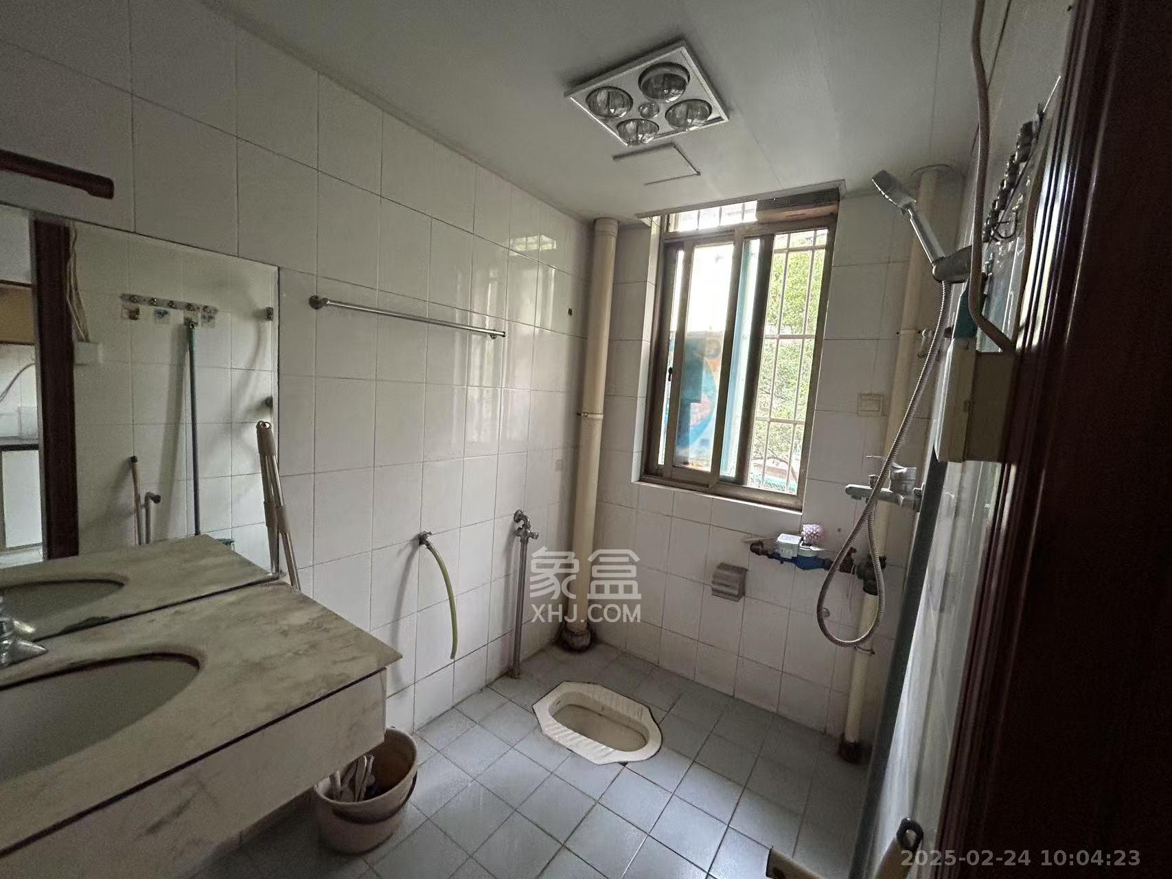 市委办公厅宿舍 3室2厅2卫 2800.0元/月 市委办公厅宿舍 3室2厅2卫 2800.0元/月室内图