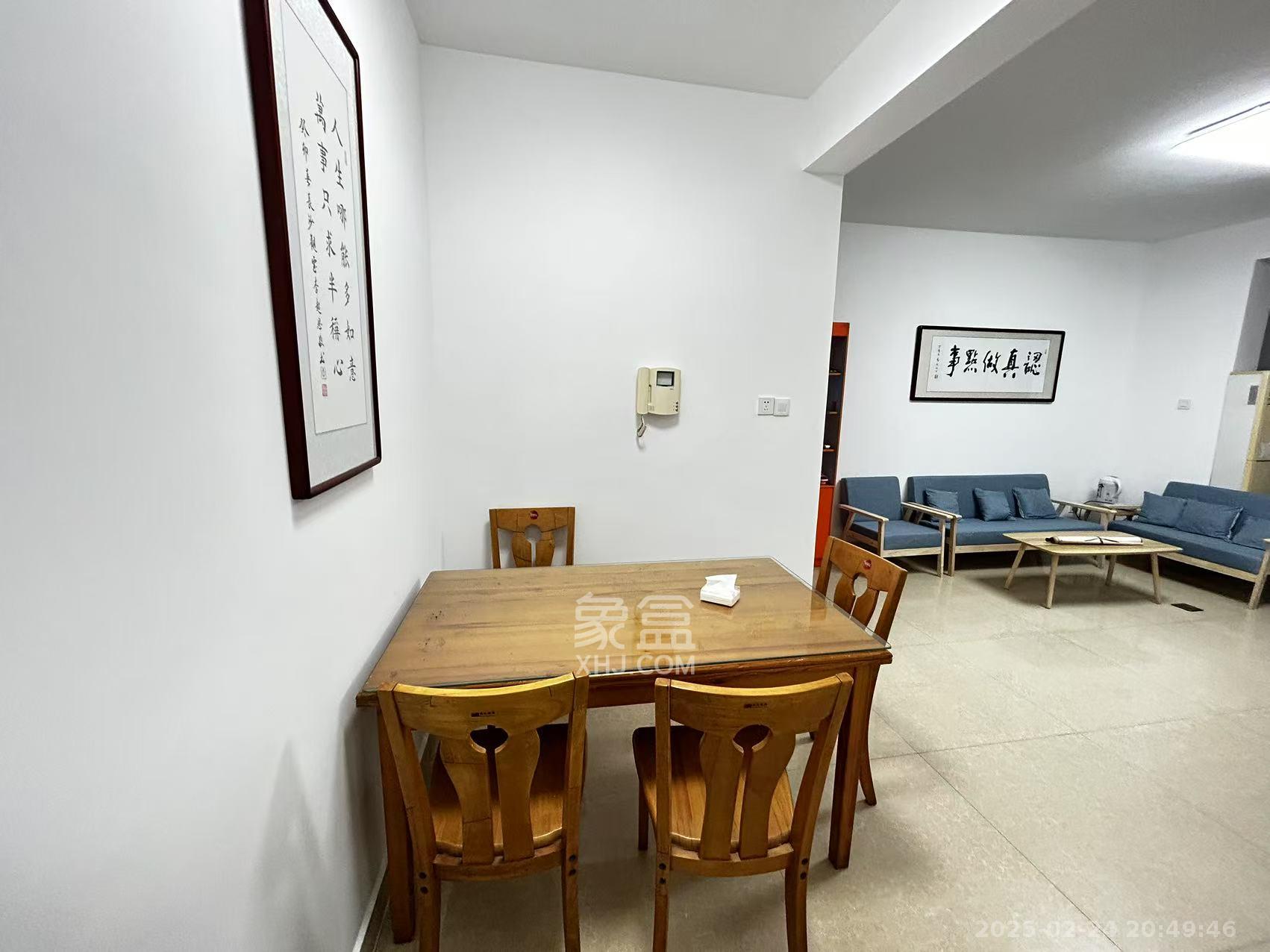 楚天世纪城东苑 3室2厅1卫 2000.0元/月 楚天世纪城东苑 3室2厅1卫 2000.0元/月室内图