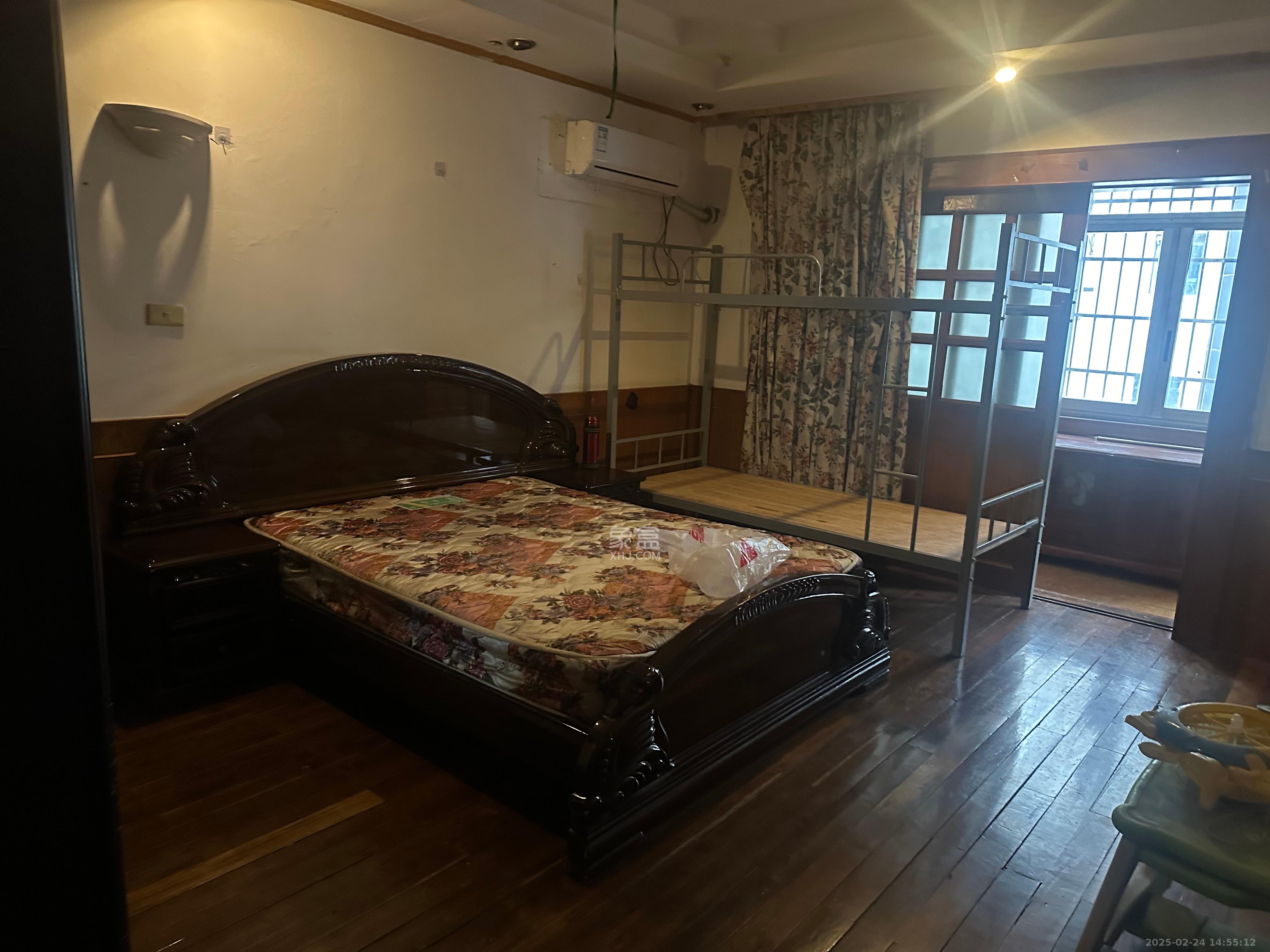 天心区机关宿舍  1室0厅0卫   2800.00元/月