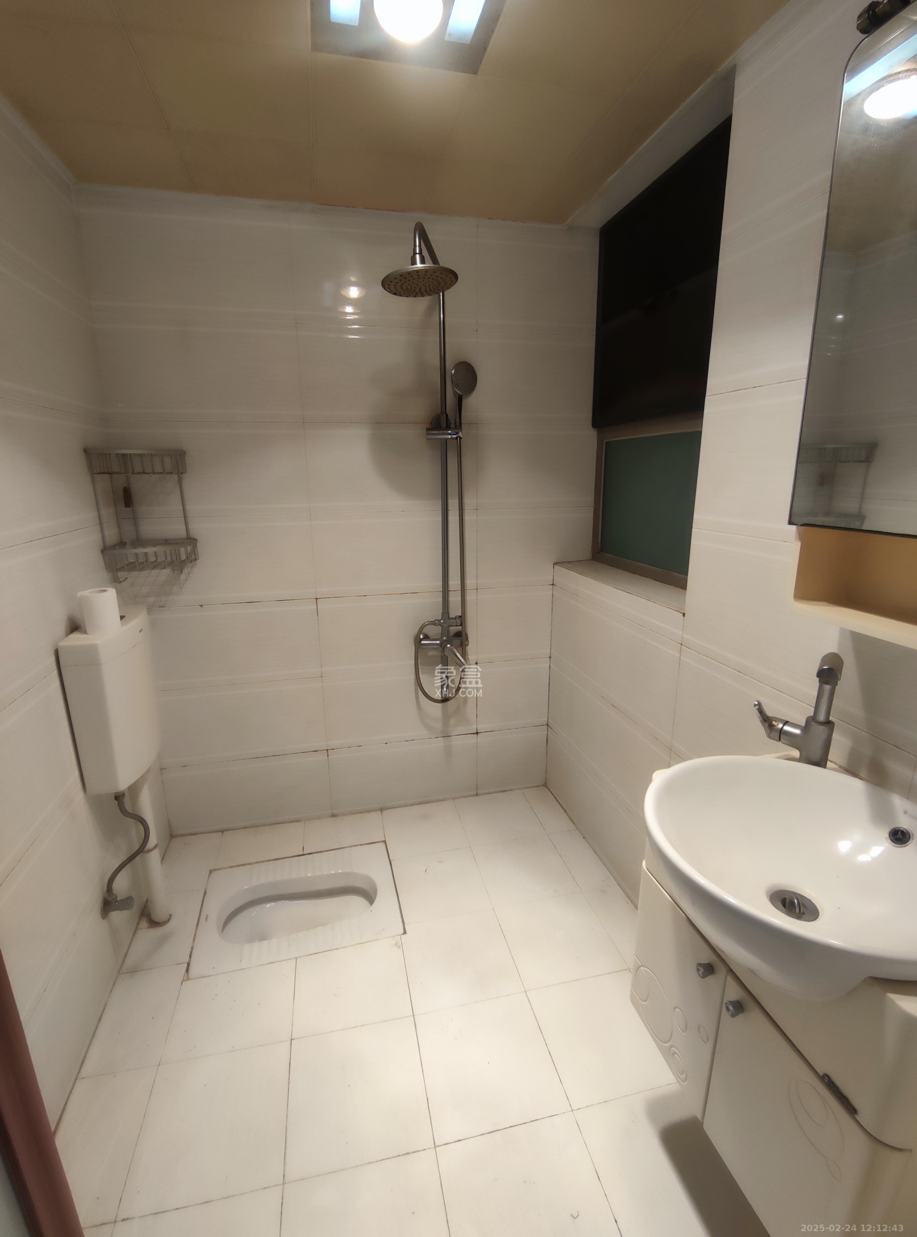 怡海星城 2室2厅1卫 1800.0元/月 怡海星城 2室2厅1卫 1800.0元/月室内图