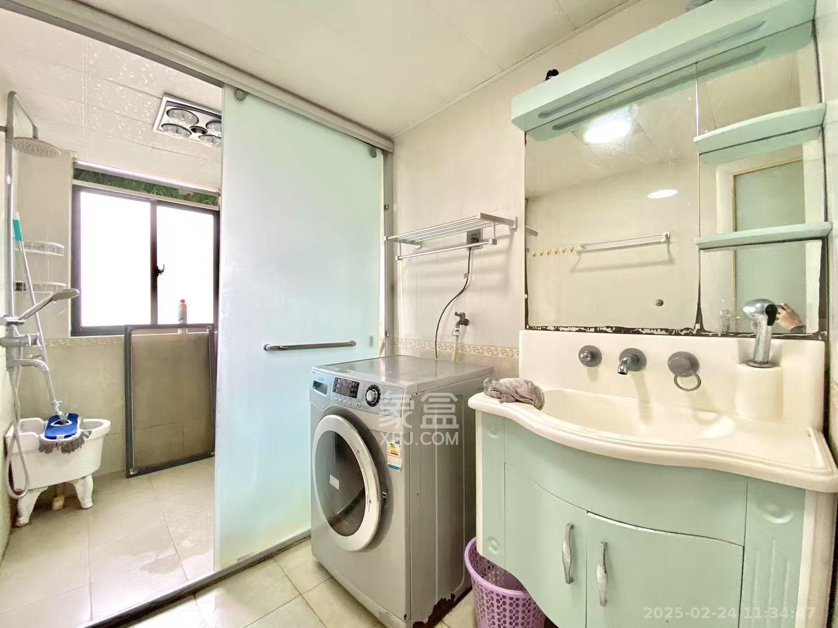 湖南省地震局单位宿舍 3室2厅2卫 3000.0元/月 湖南省地震局单位宿舍 3室2厅2卫 3000.0元/月室内图